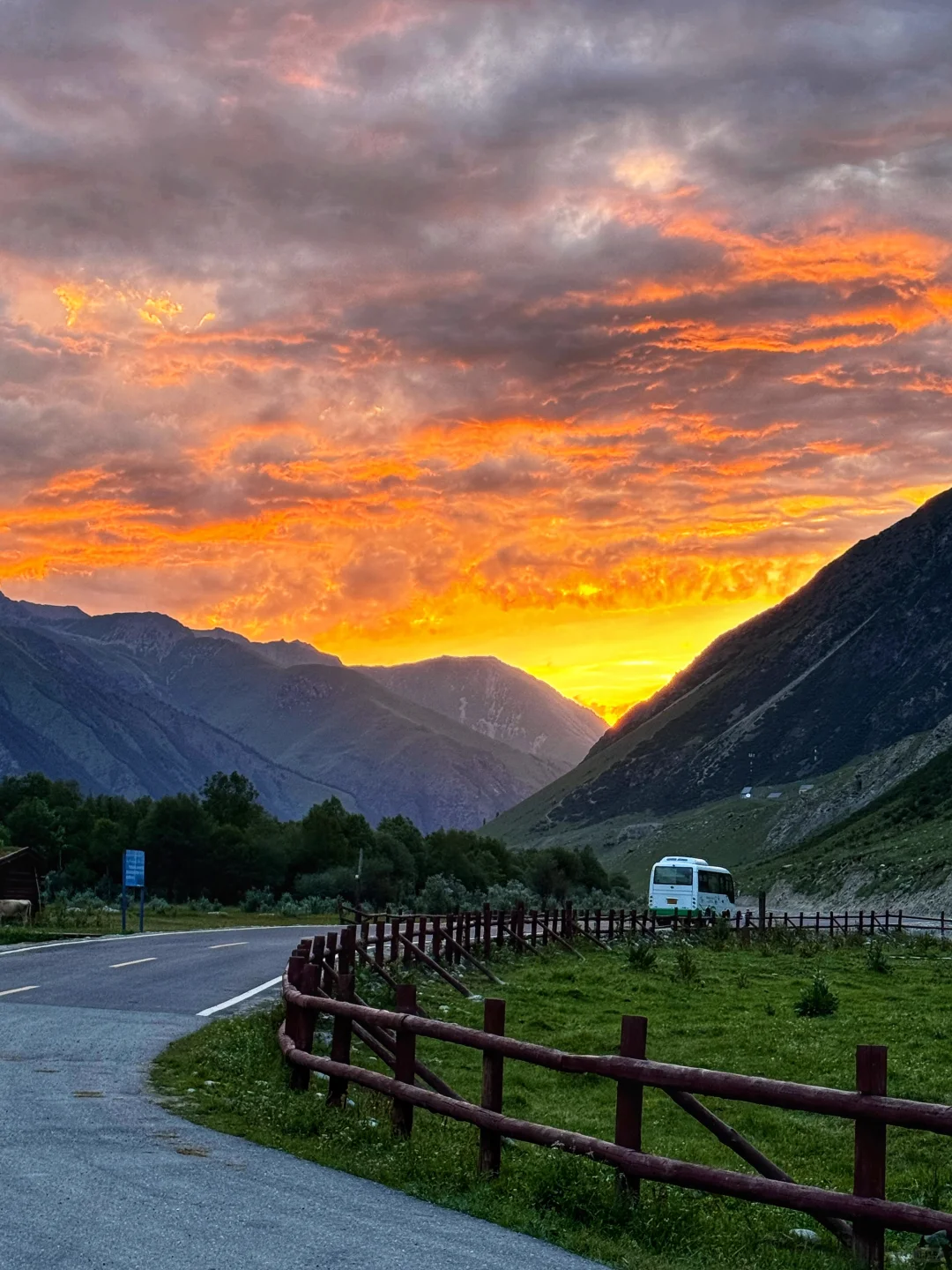 这可能是我吃的最美早餐吧🙊