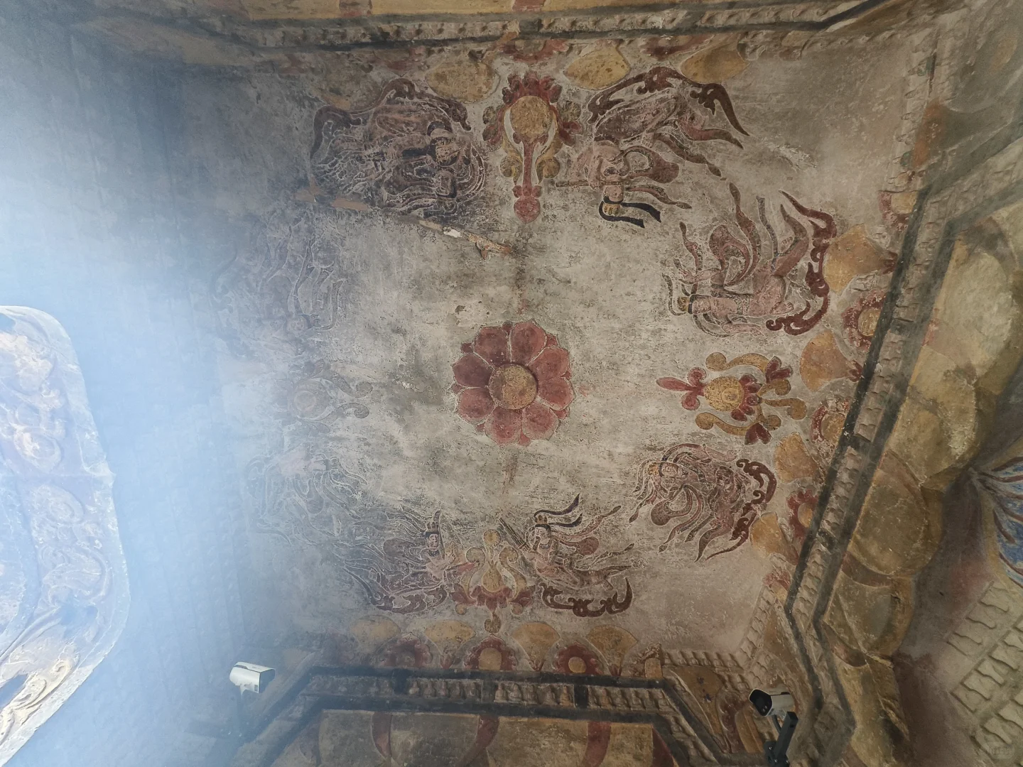 南响堂山石窟之千佛洞值得一看的飞天