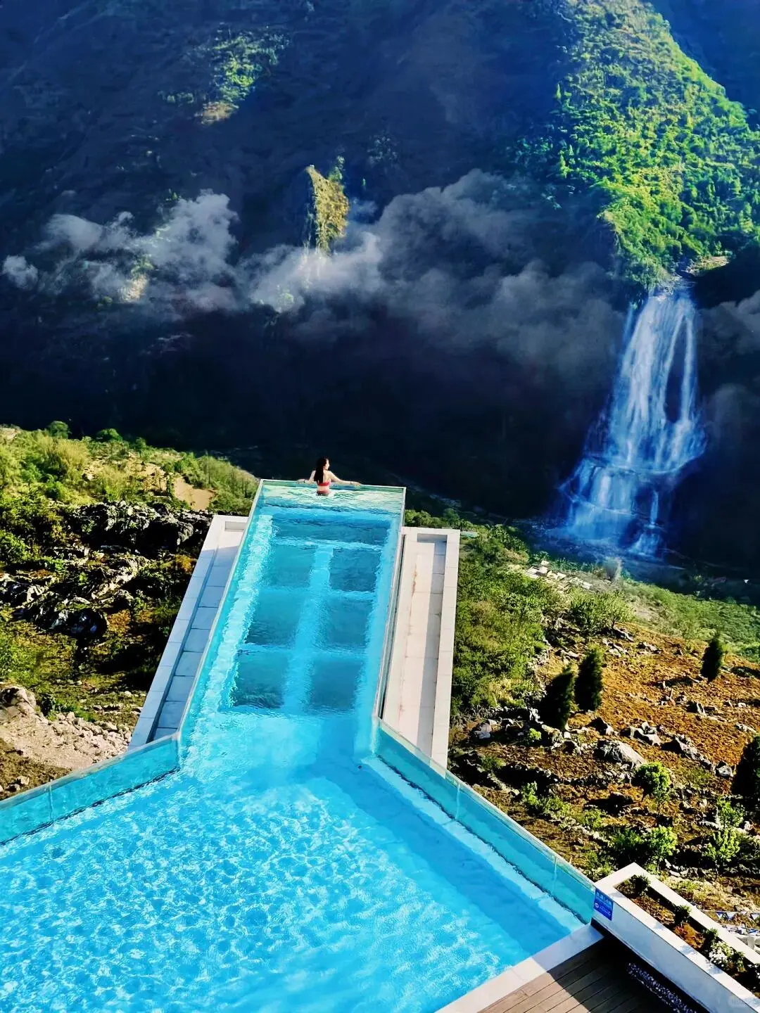 本以为崇左很适合遛娃了，直到去了小七孔！