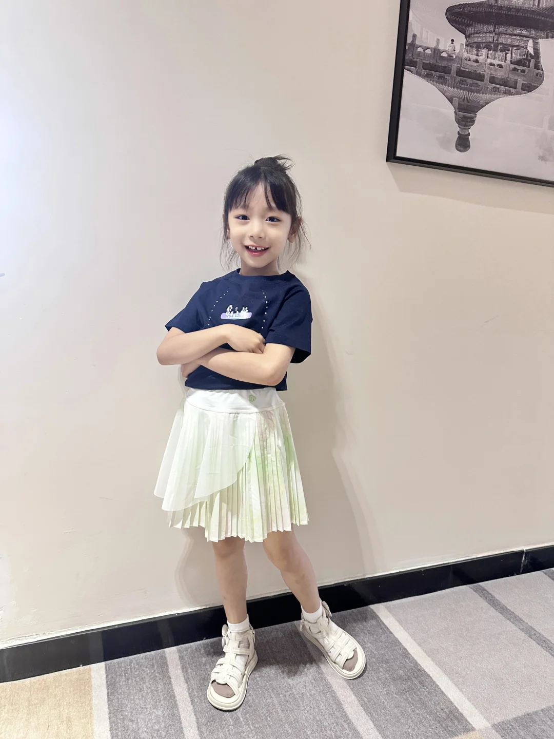 五月的青岛，小孩姐这一身好出片~