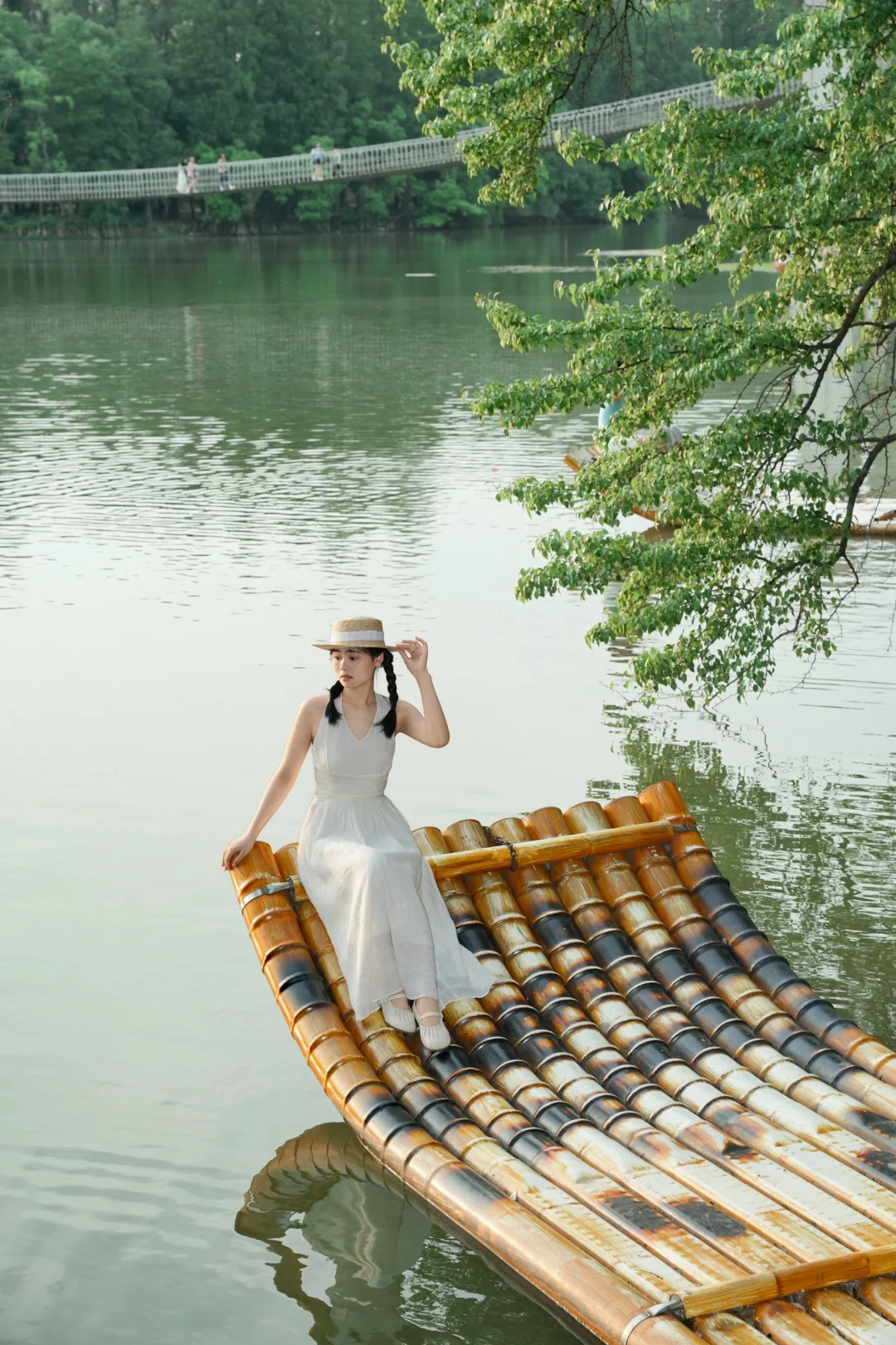 不是江南，是武汉东湖落雁竹筏