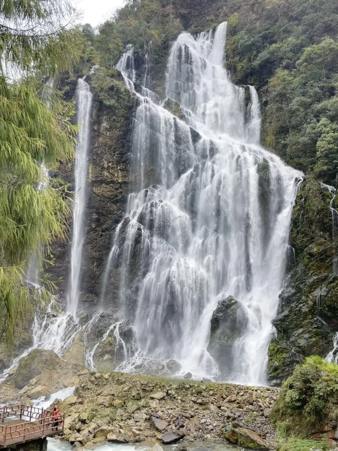 live实况｜被国家地理安利的瀑布狠狠震撼❗