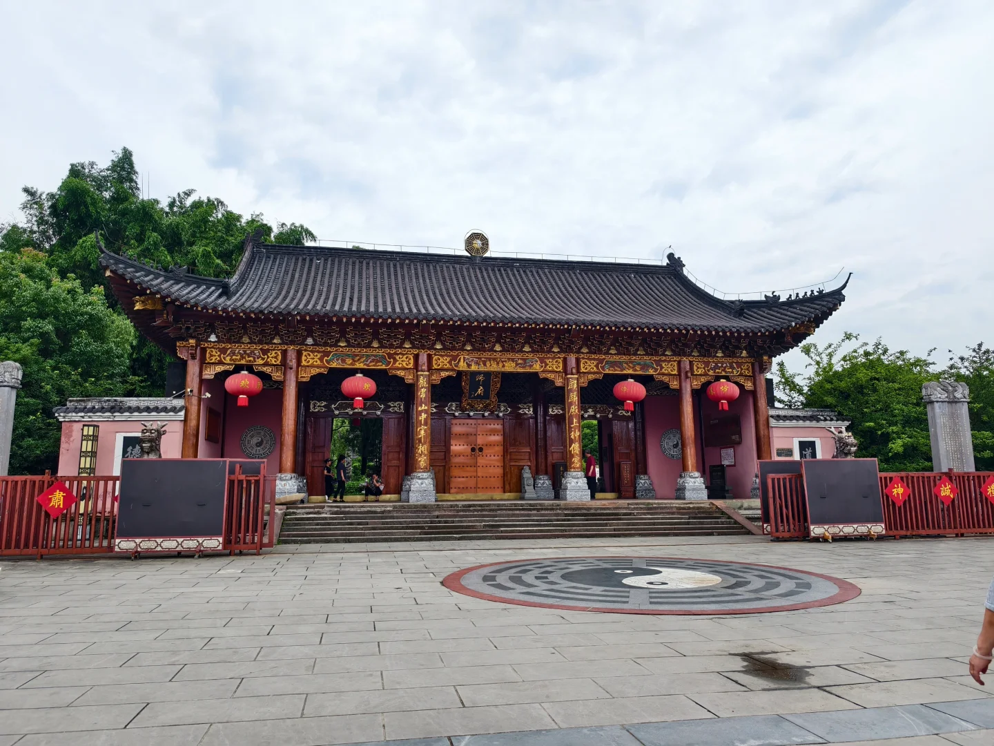 鹰潭龙虎山不累人一日游