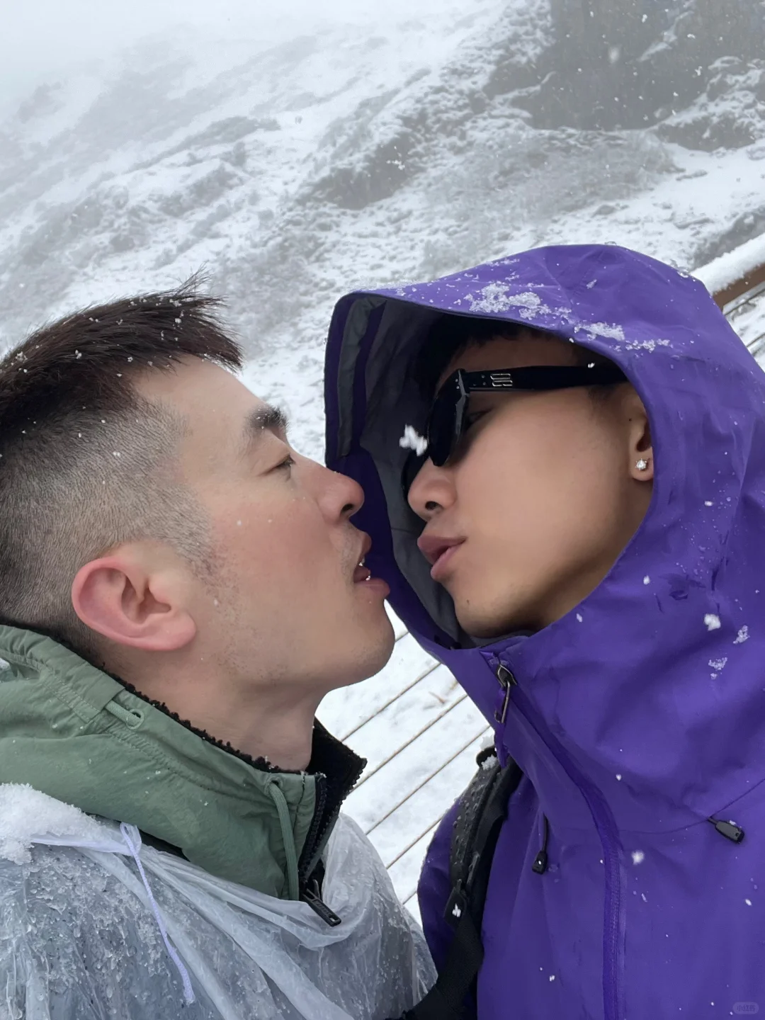 我在阿尔沟的雪山上找到了心动的感觉💓