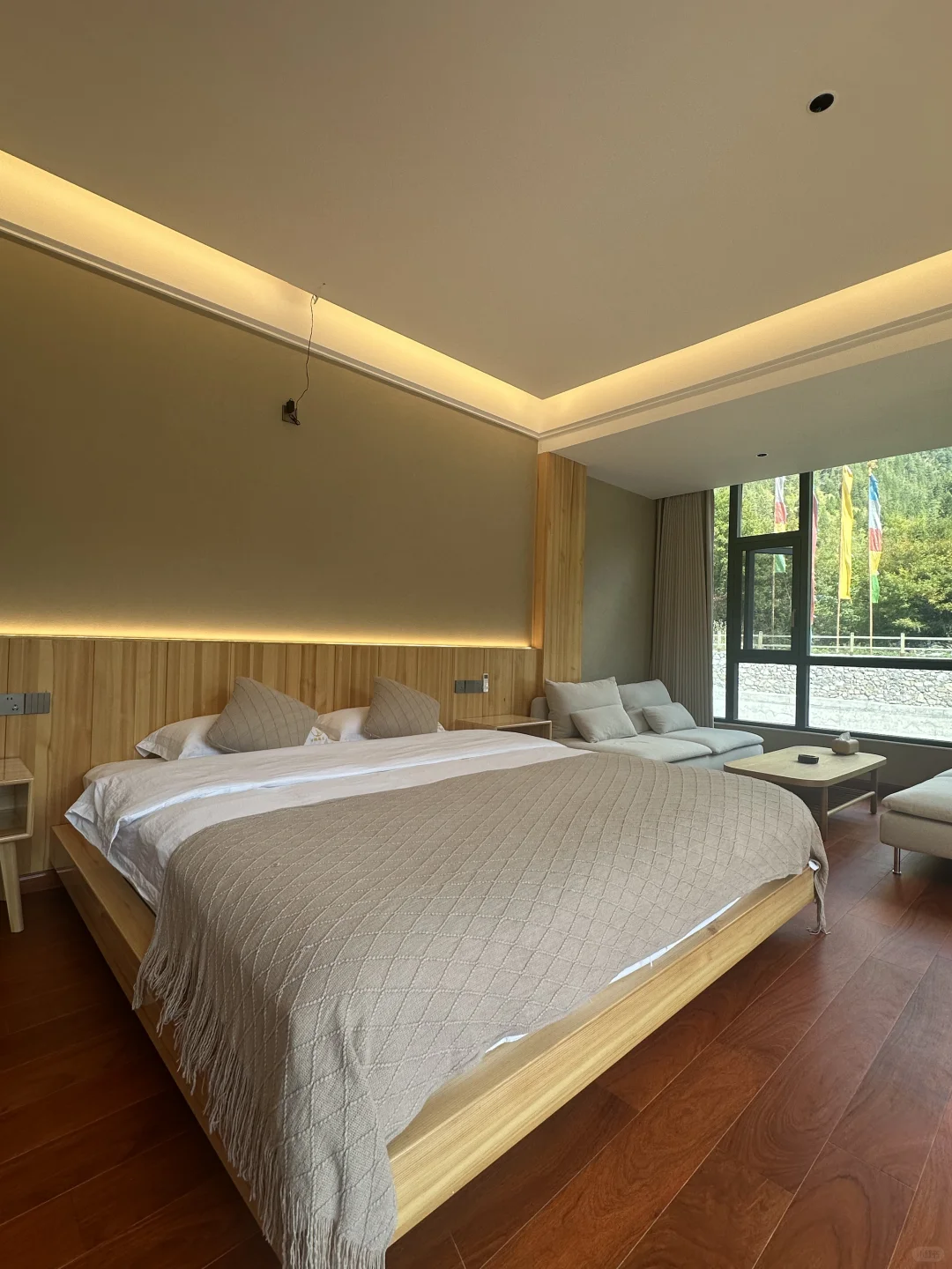 不早说!!九寨沟可以一票玩几天😭😭