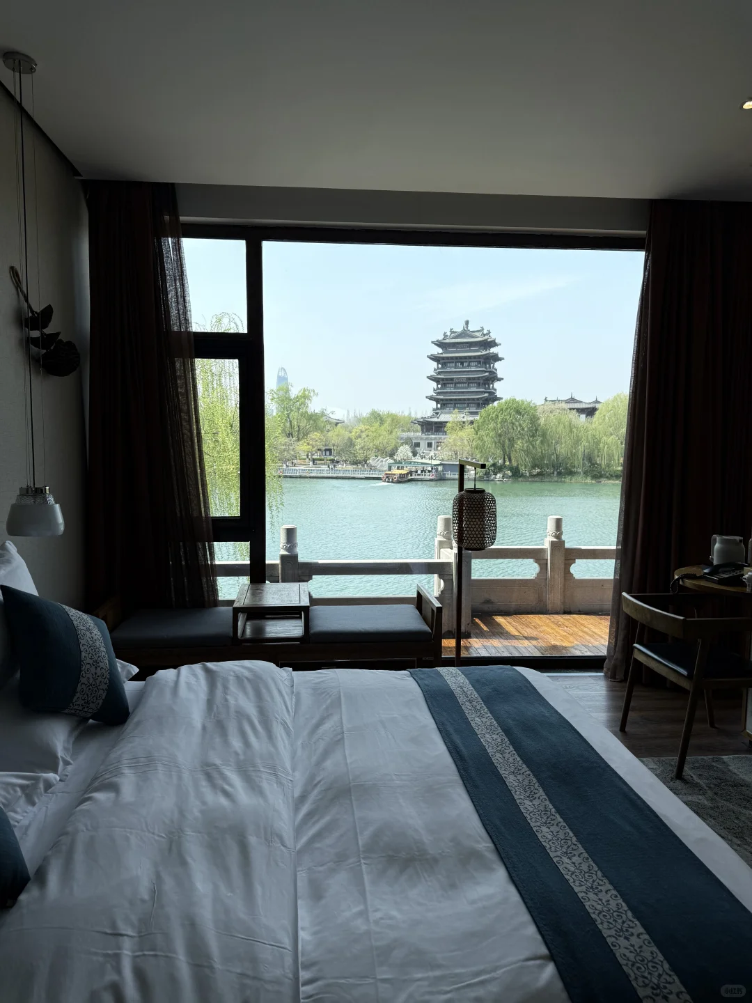 半城山色半城湖·济南