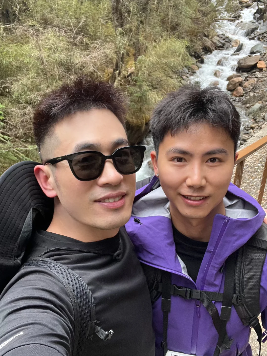 我在阿尔沟的雪山上找到了心动的感觉💓