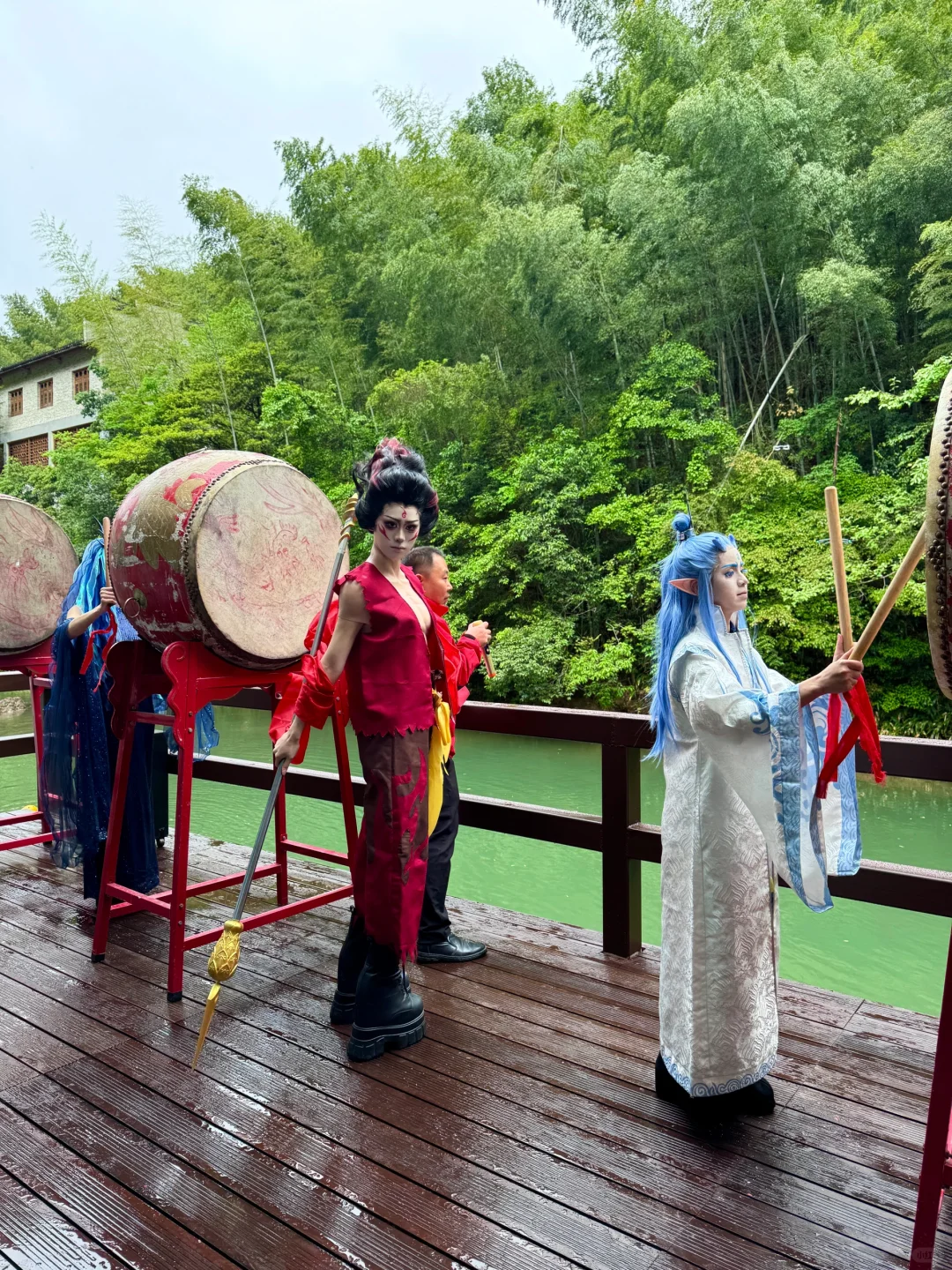 江西人嘴真严！！山上竟然都有悬崖动车了😧…