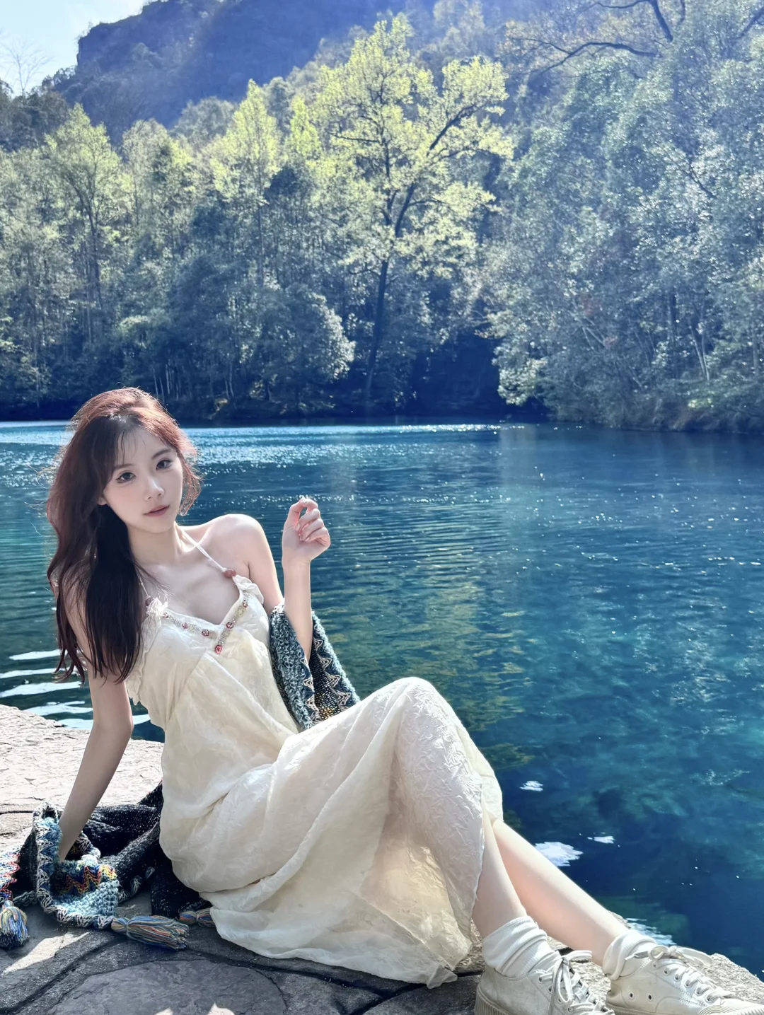 荔波小七孔｜晴天的卧龙潭真的赛九寨沟