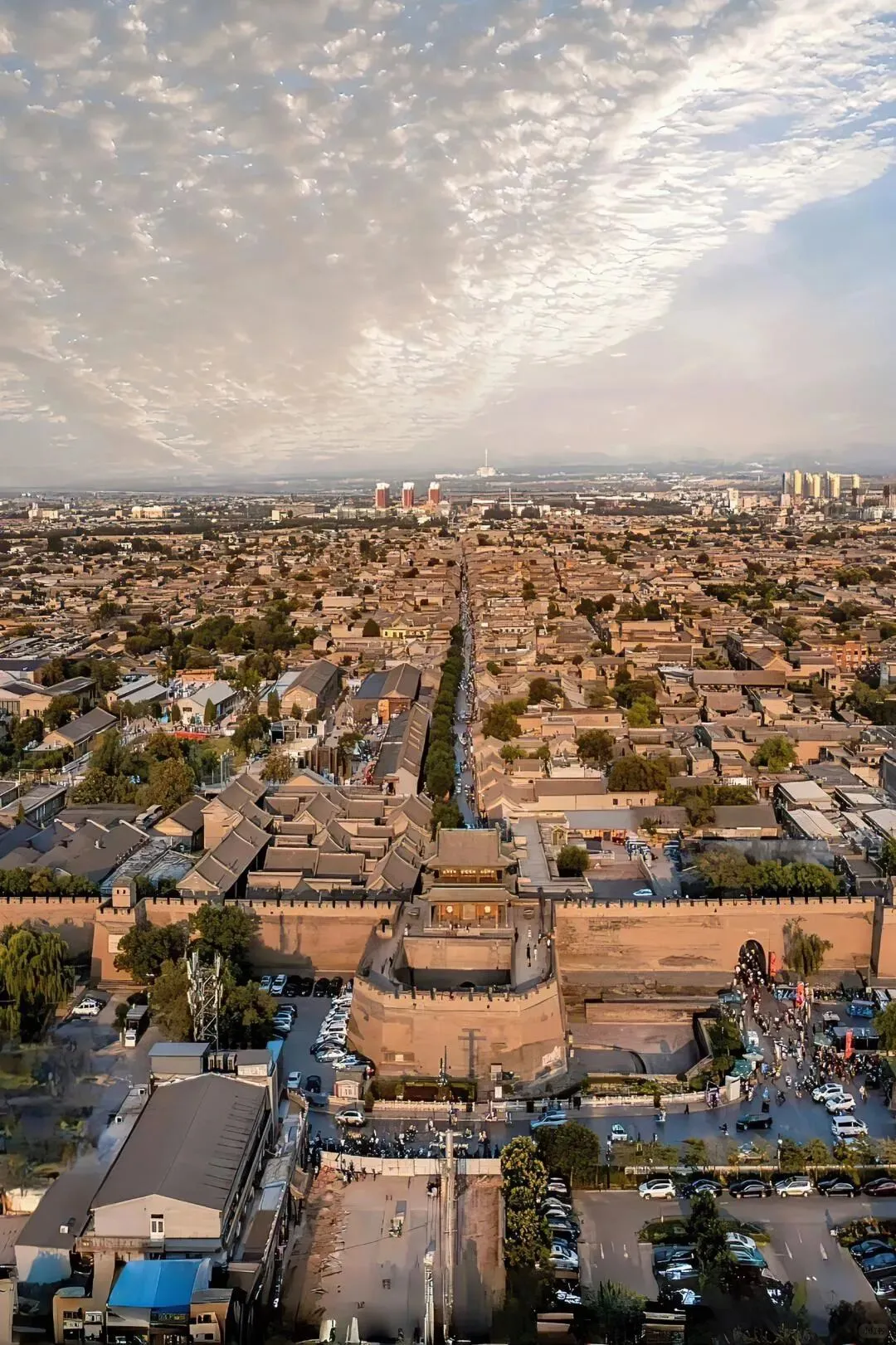 唯一因为穷而保留下来的古城，规模堪比故宫