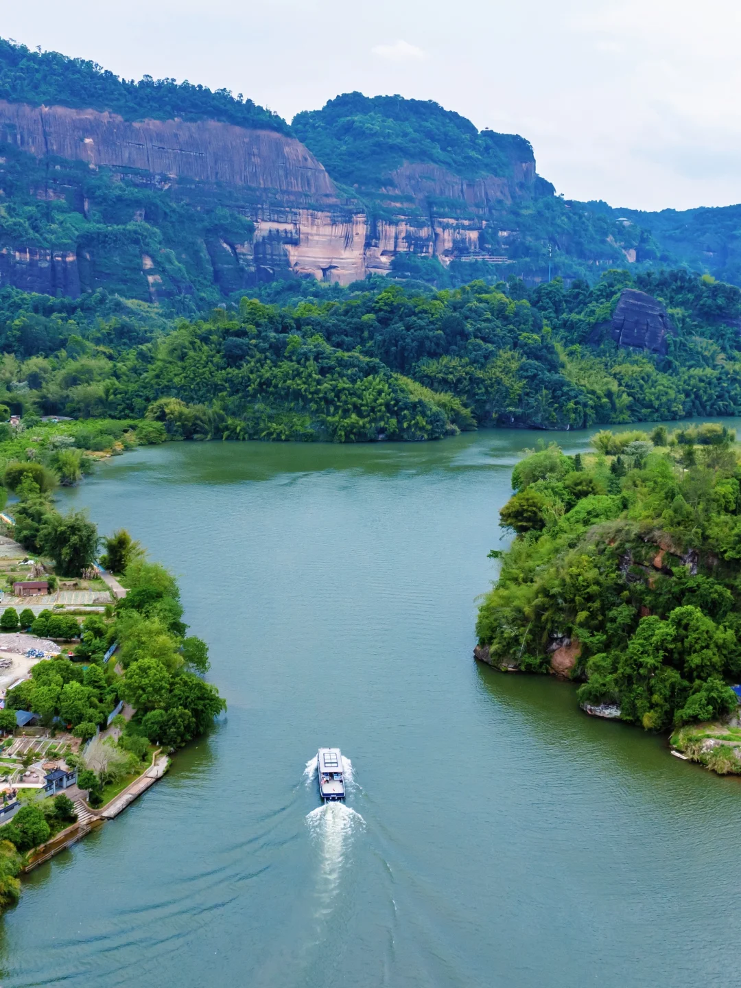 被《国家地理》评为最美的丹霞山到底有多绝!