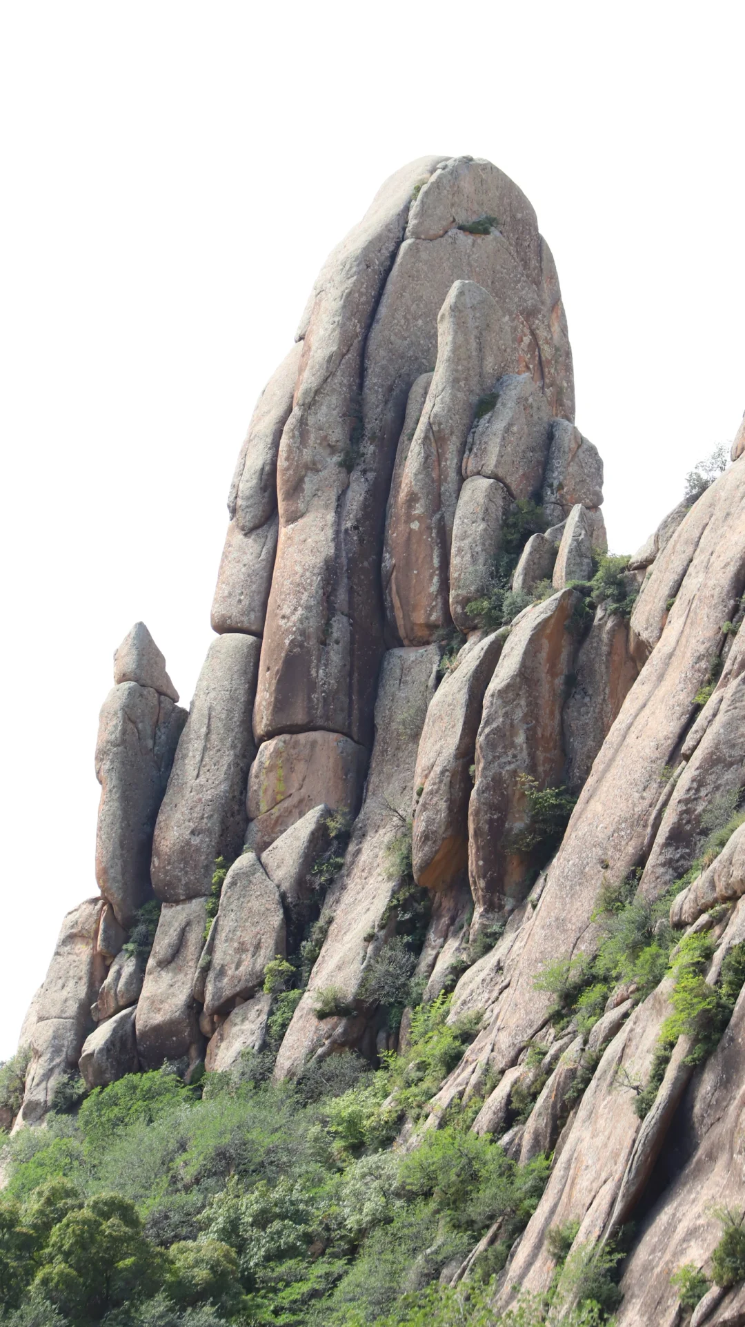 突然火爆的大青山 成为今年北京户外圈压轴