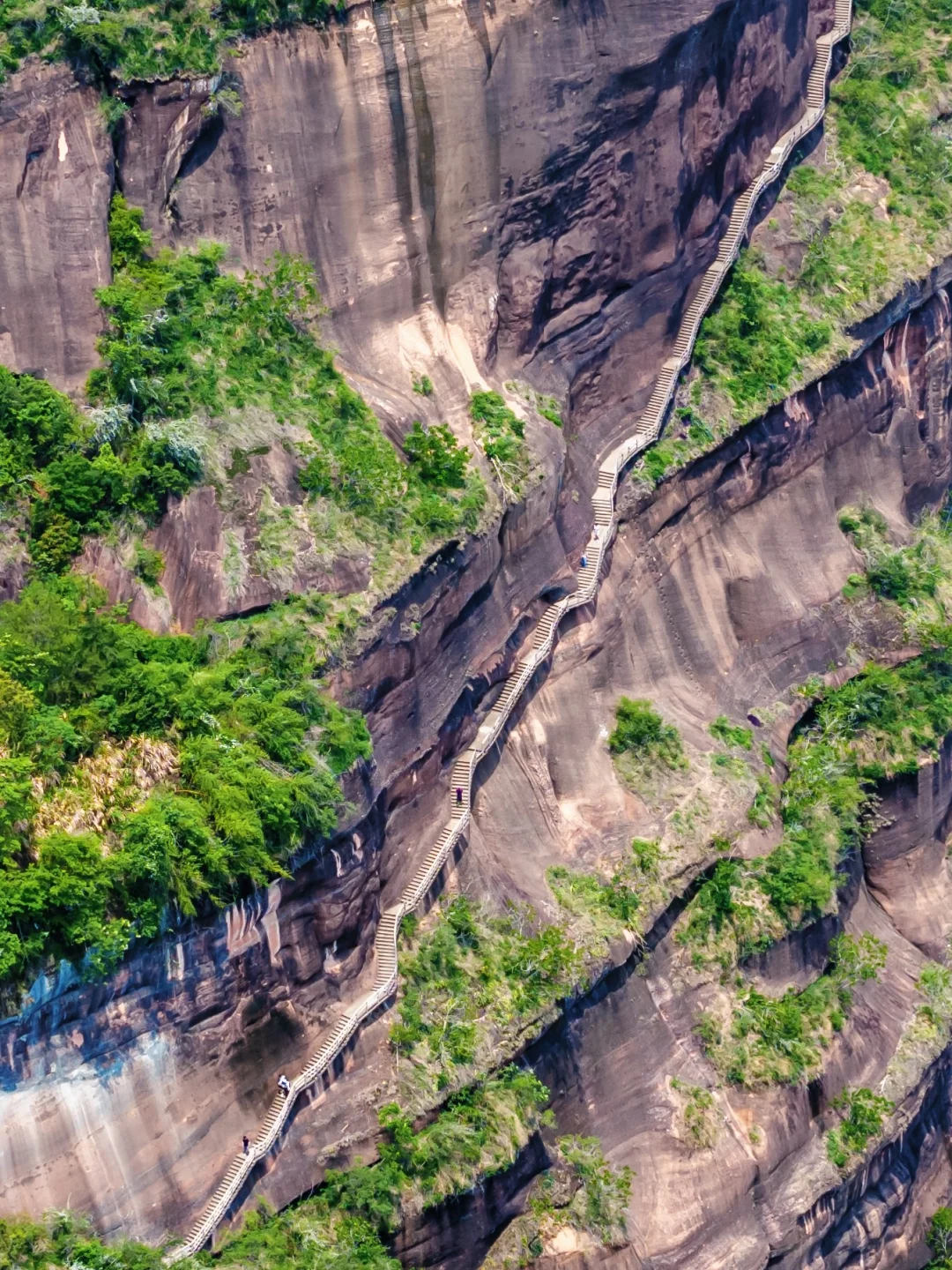 被《国家地理》评为最美的丹霞山到底有多绝!