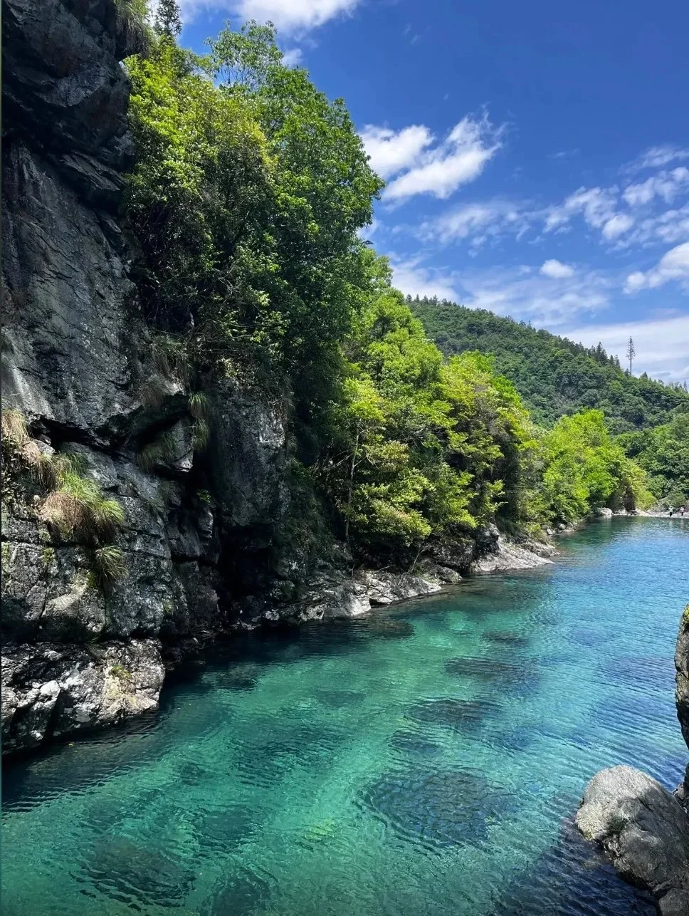 安徽小九寨沟，真的有一种误入仙境的美！