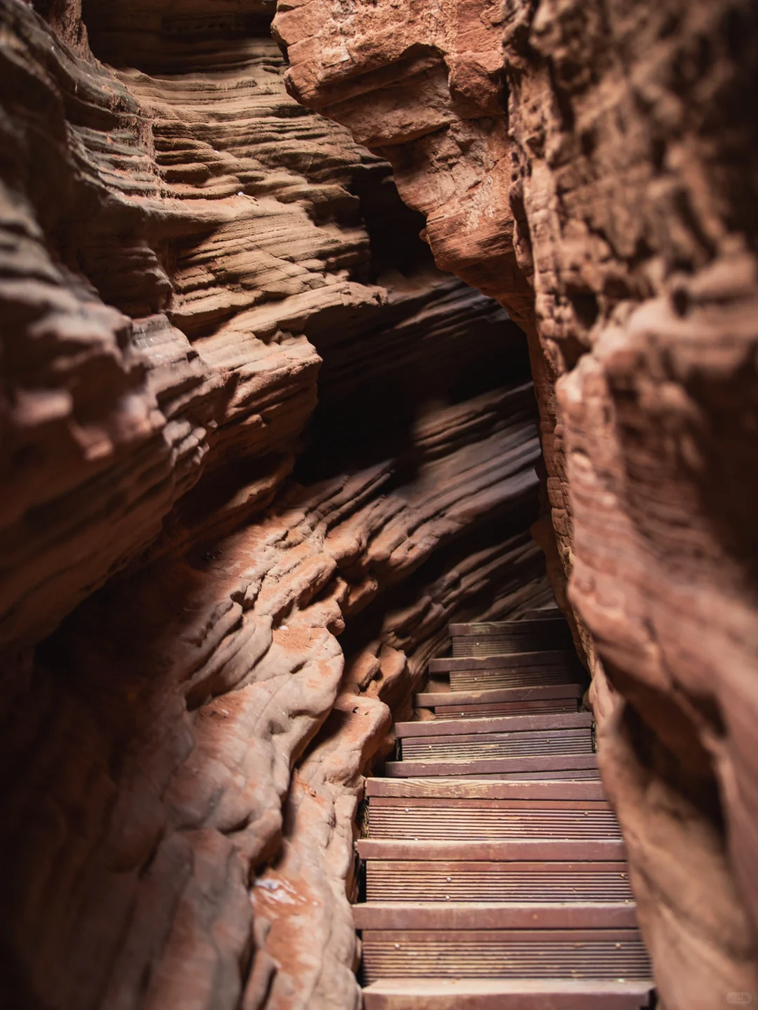 石上澜生，亿年奇观 | 榆林波浪谷