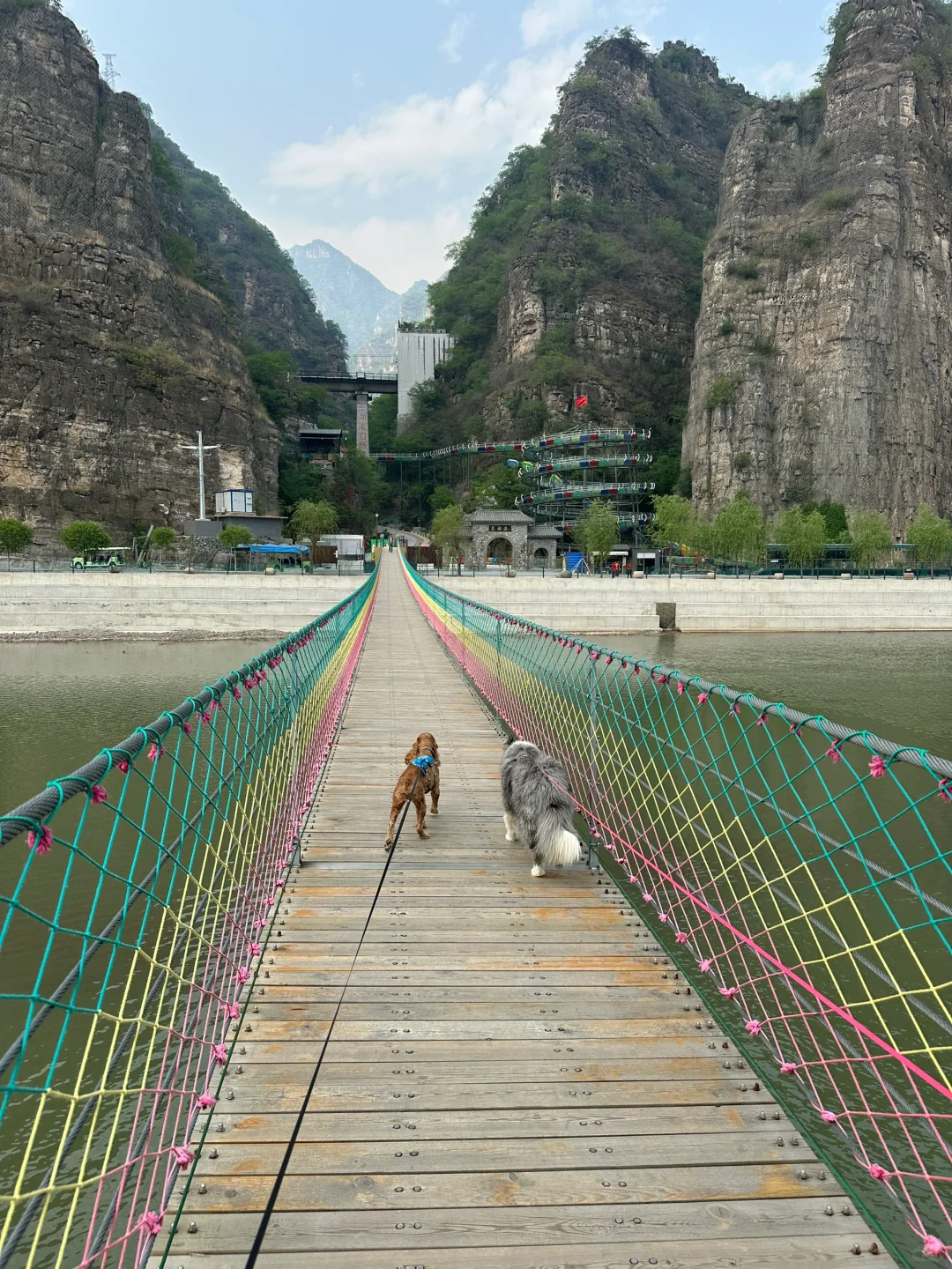 北京房山带狗景区-十渡东湖港景区
