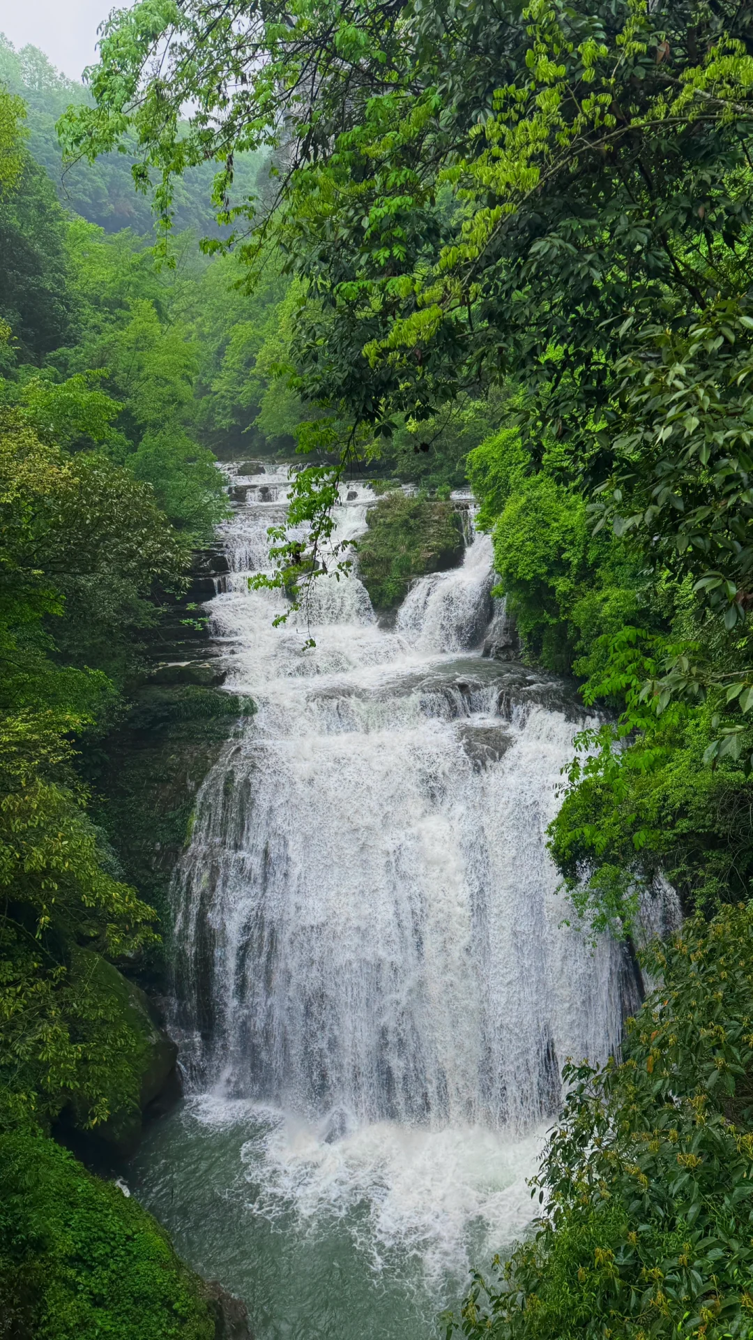 香火岩瀑布不再走弯路，带着景区平面图来的