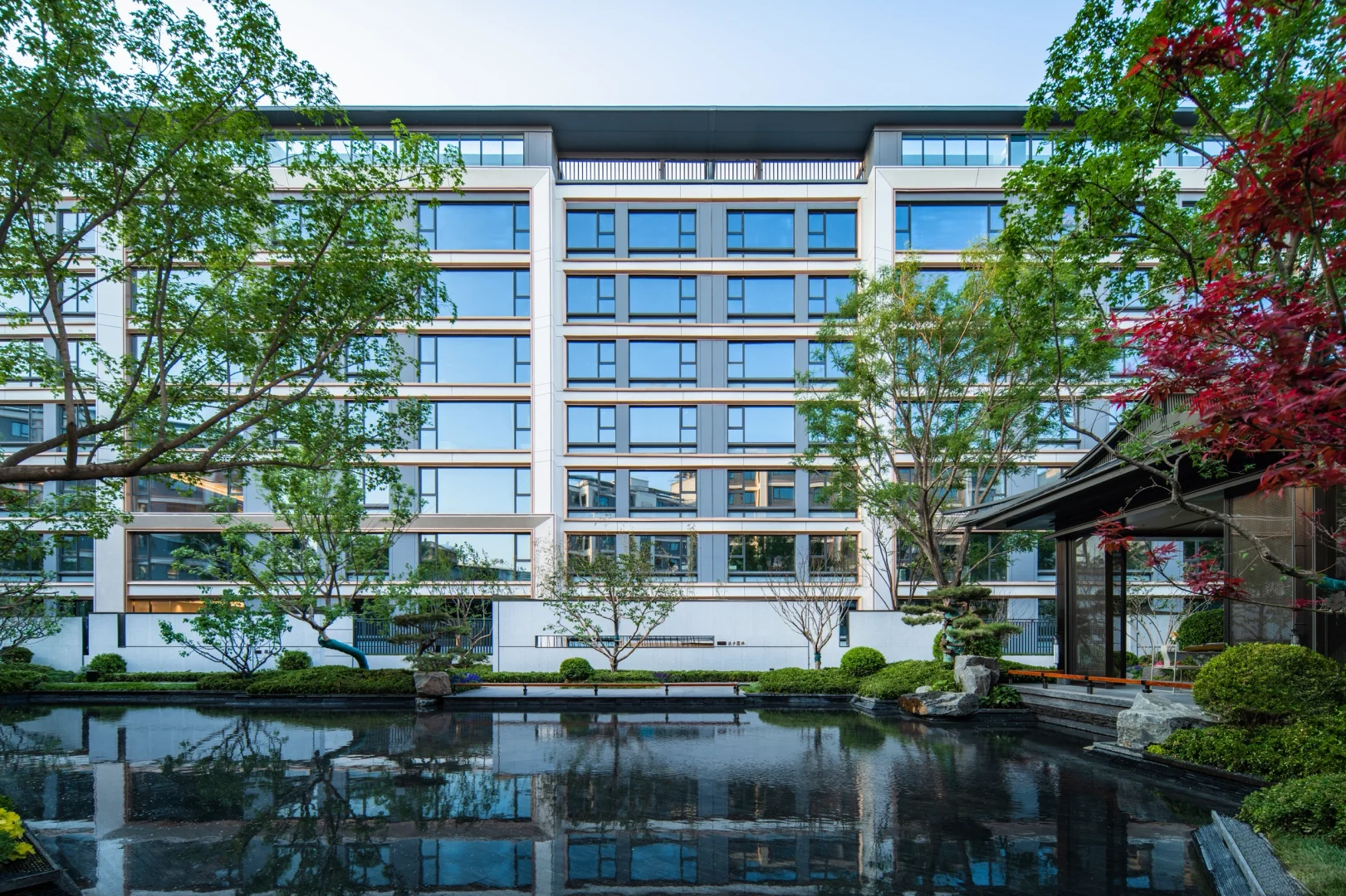 推开就走进了大自然的酒店！