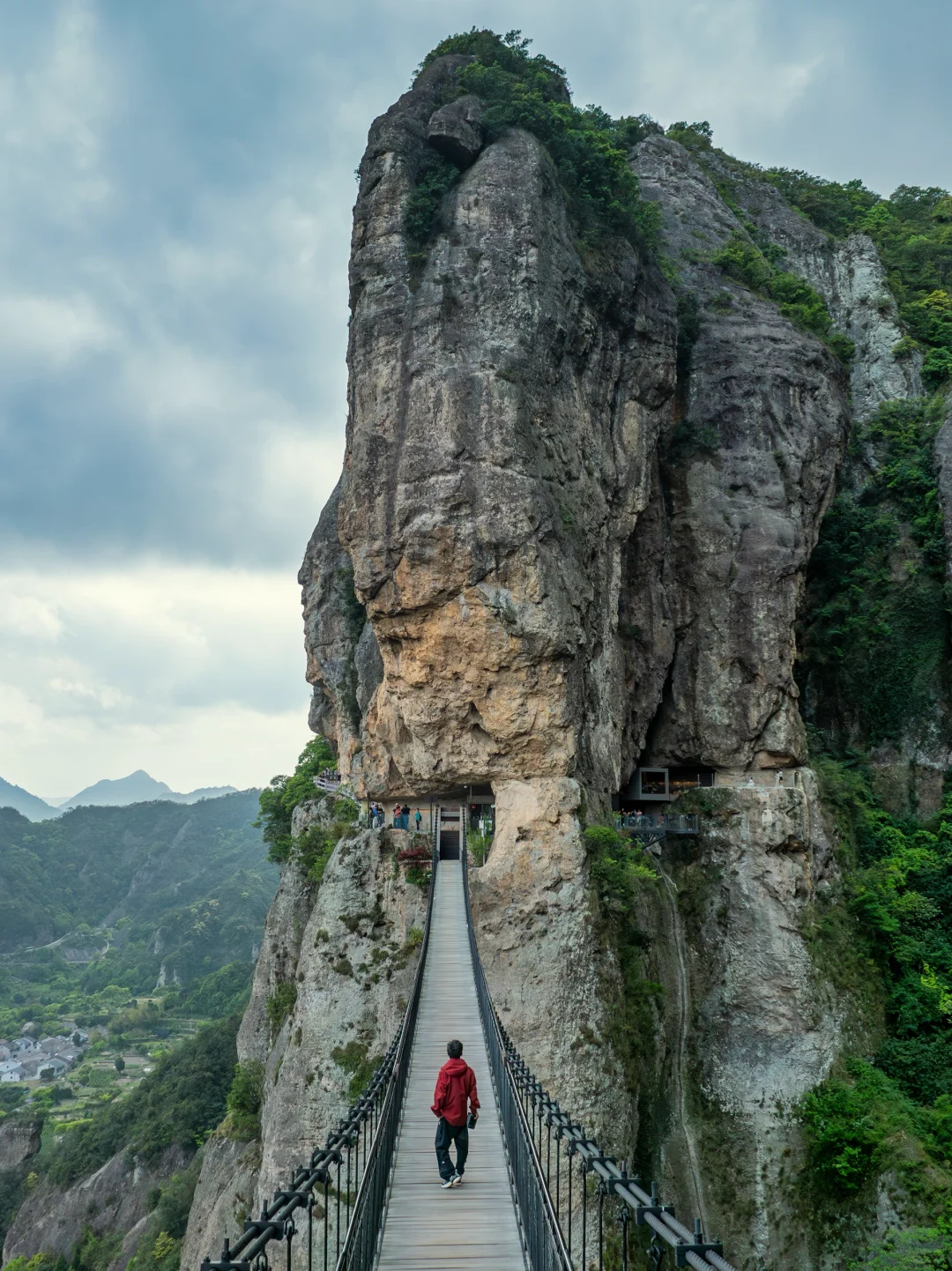 徐霞客三次打卡的山有多绝❗和黄山庐山齐名❗