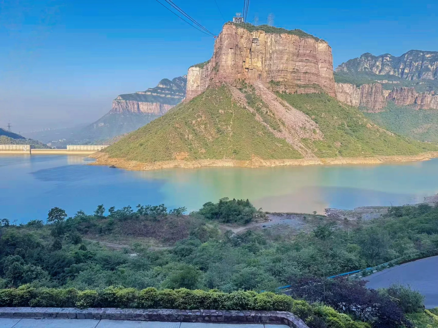 生命就该浪费在这种地方 |悬崖峡谷旅游震撼