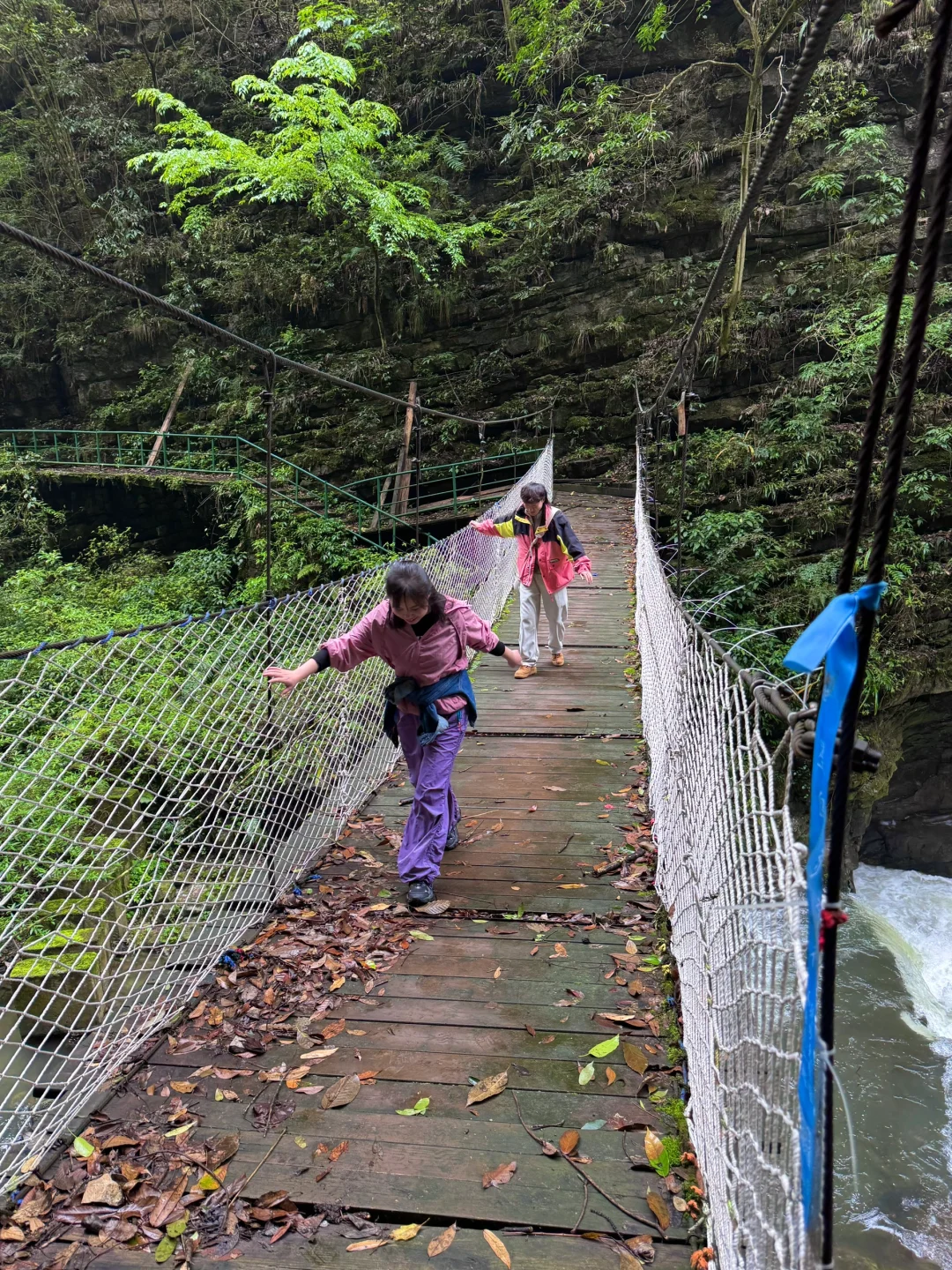 香火岩瀑布不再走弯路，带着景区平面图来的