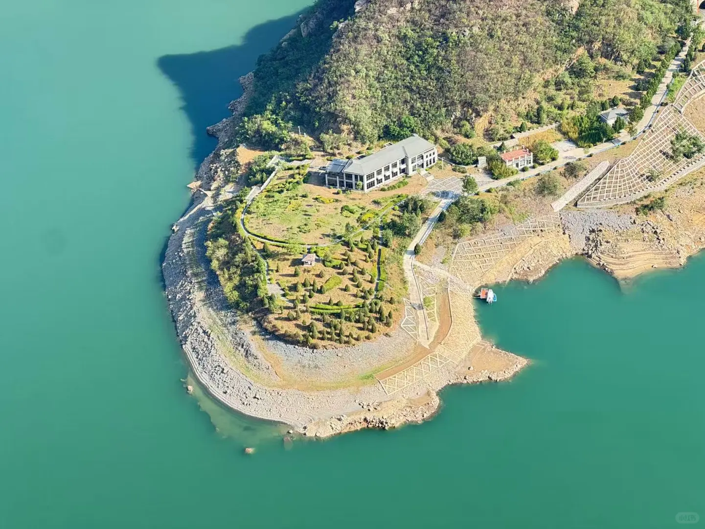 生命就该浪费在这种地方 |悬崖峡谷旅游震撼