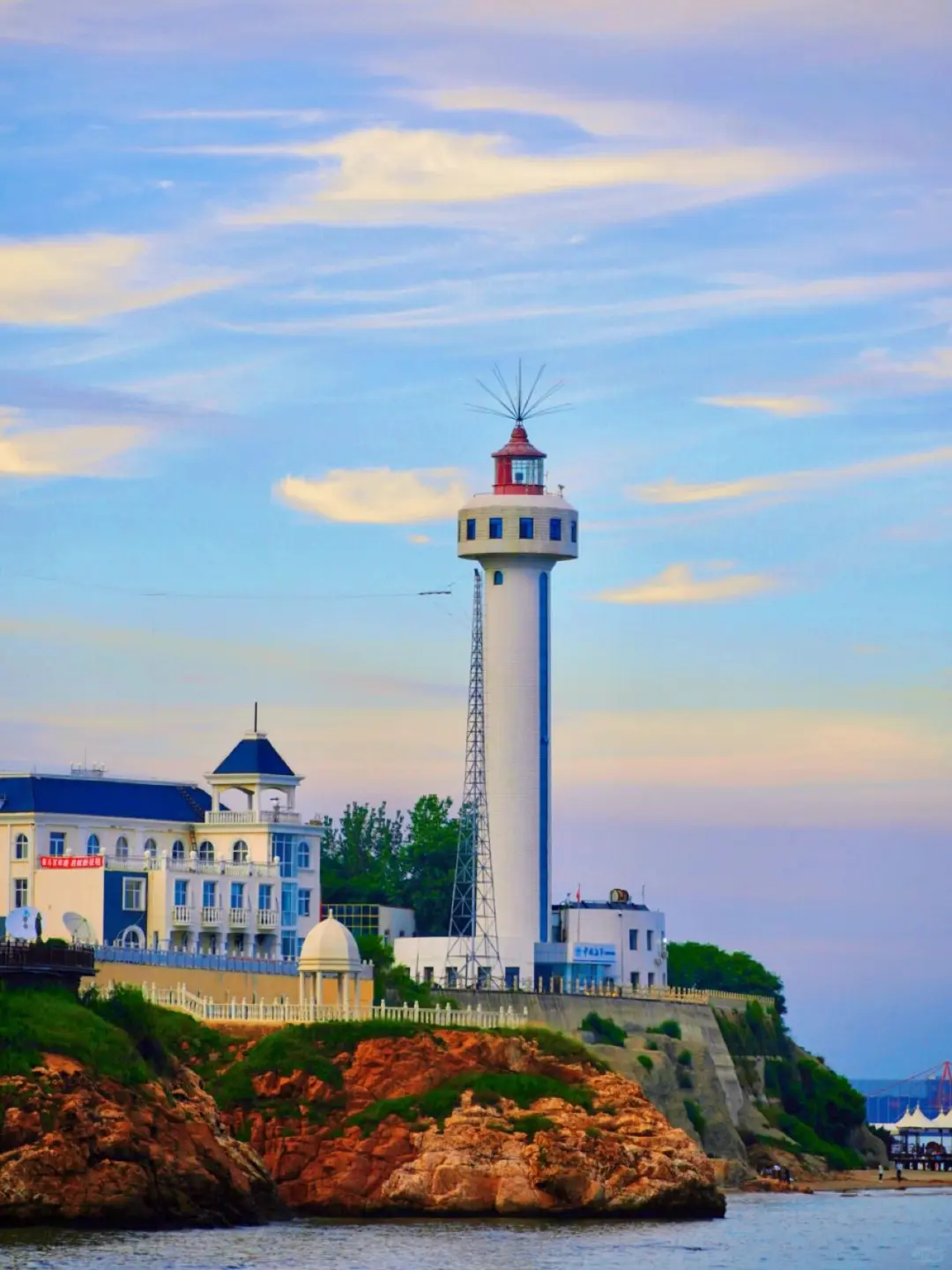 在秦皇岛,我找到了海边的「多巴胺乌托邦」