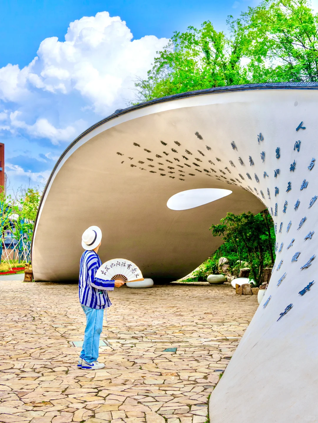 我真的很少用“震撼”形容一个地方……