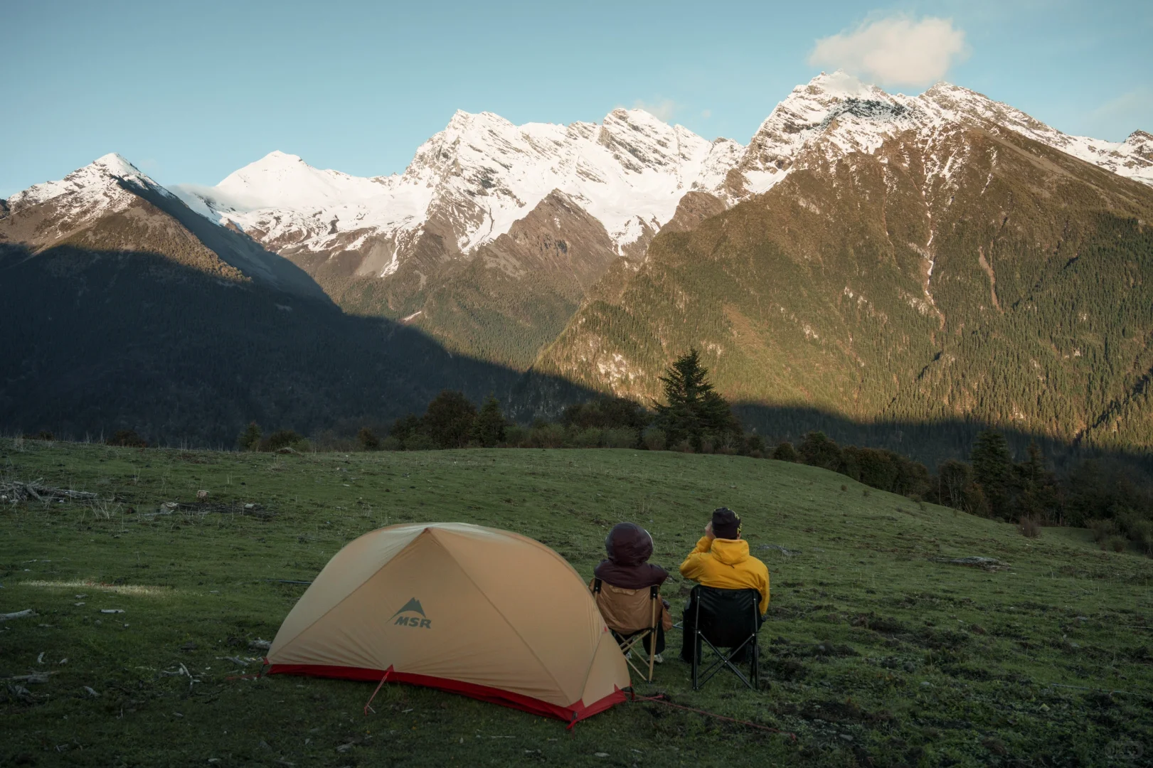 放牛的村民问我俩在等啥