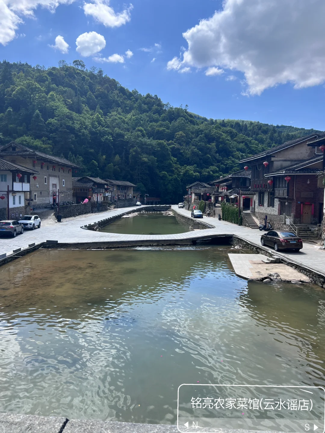 福建土楼田螺坑土楼群