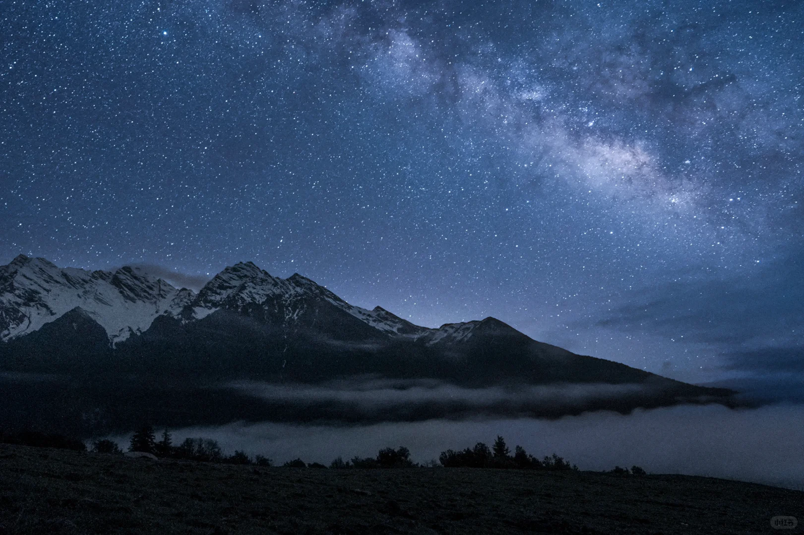 放牛的村民问我俩在等啥