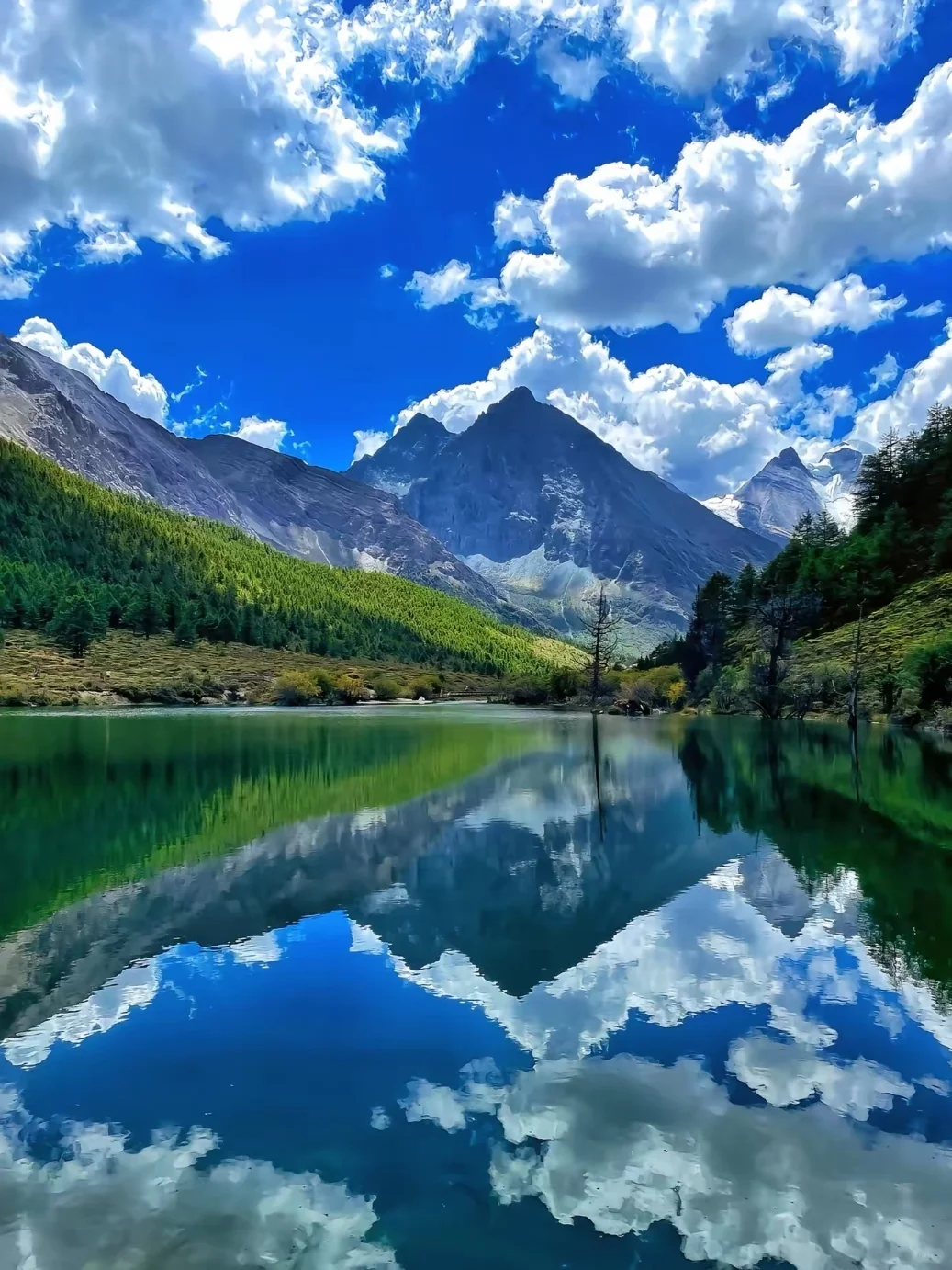 救命❗稻城亚丁真的美到窒息✨附旅游攻略！