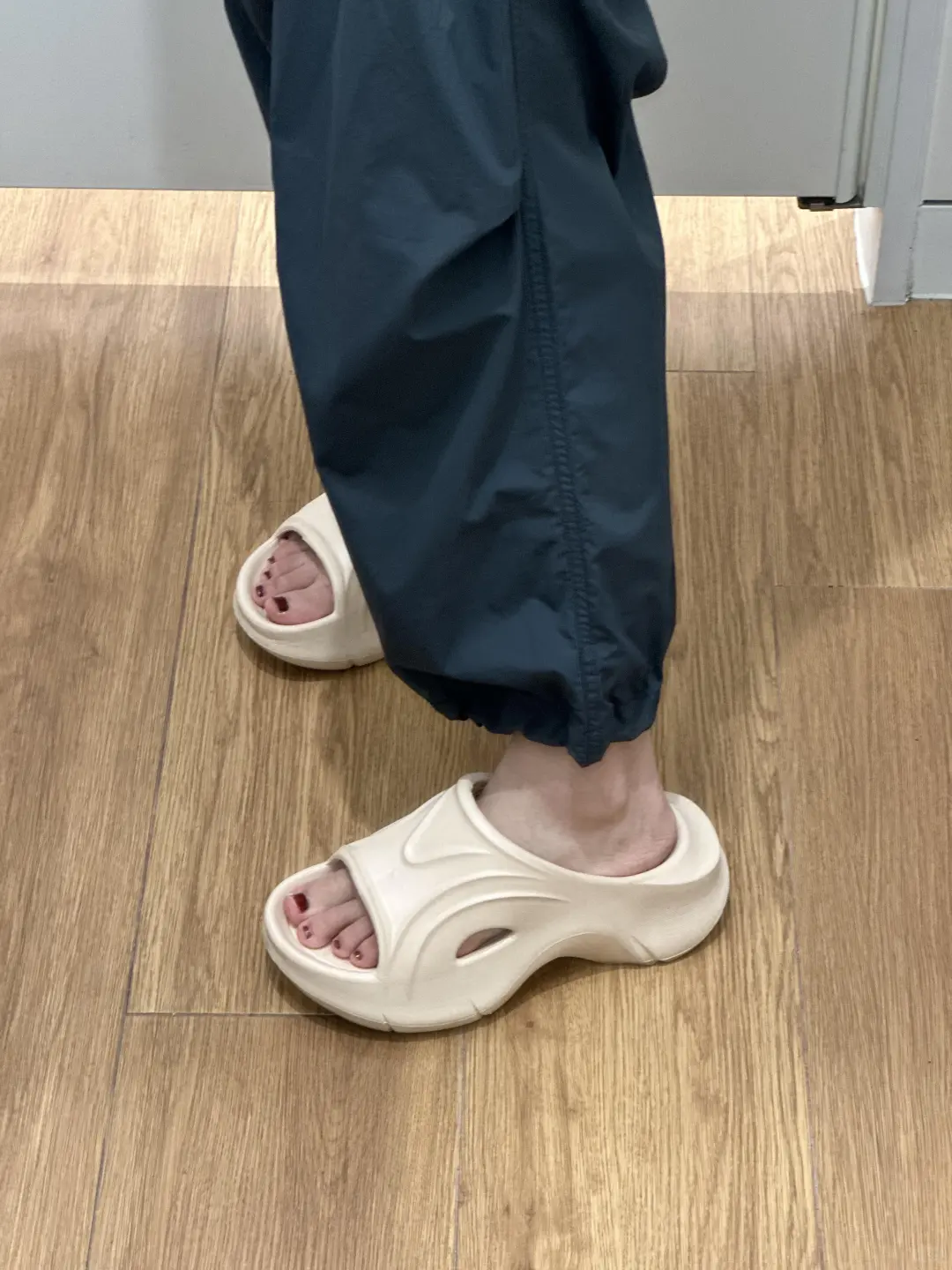 拖鞋买对不买贵！！穿这双直接暴走平潭岛