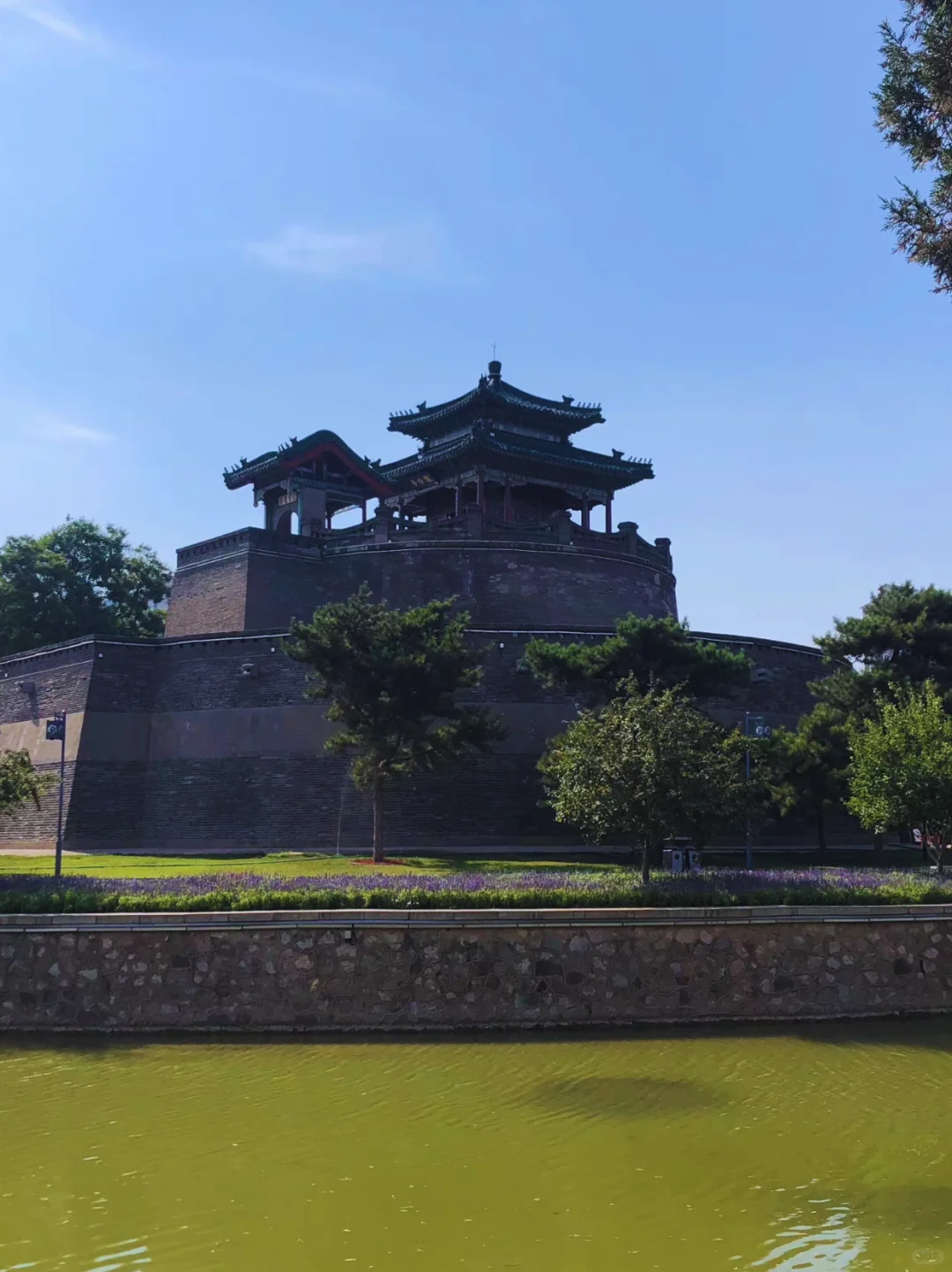 五一反向旅游赢麻了！