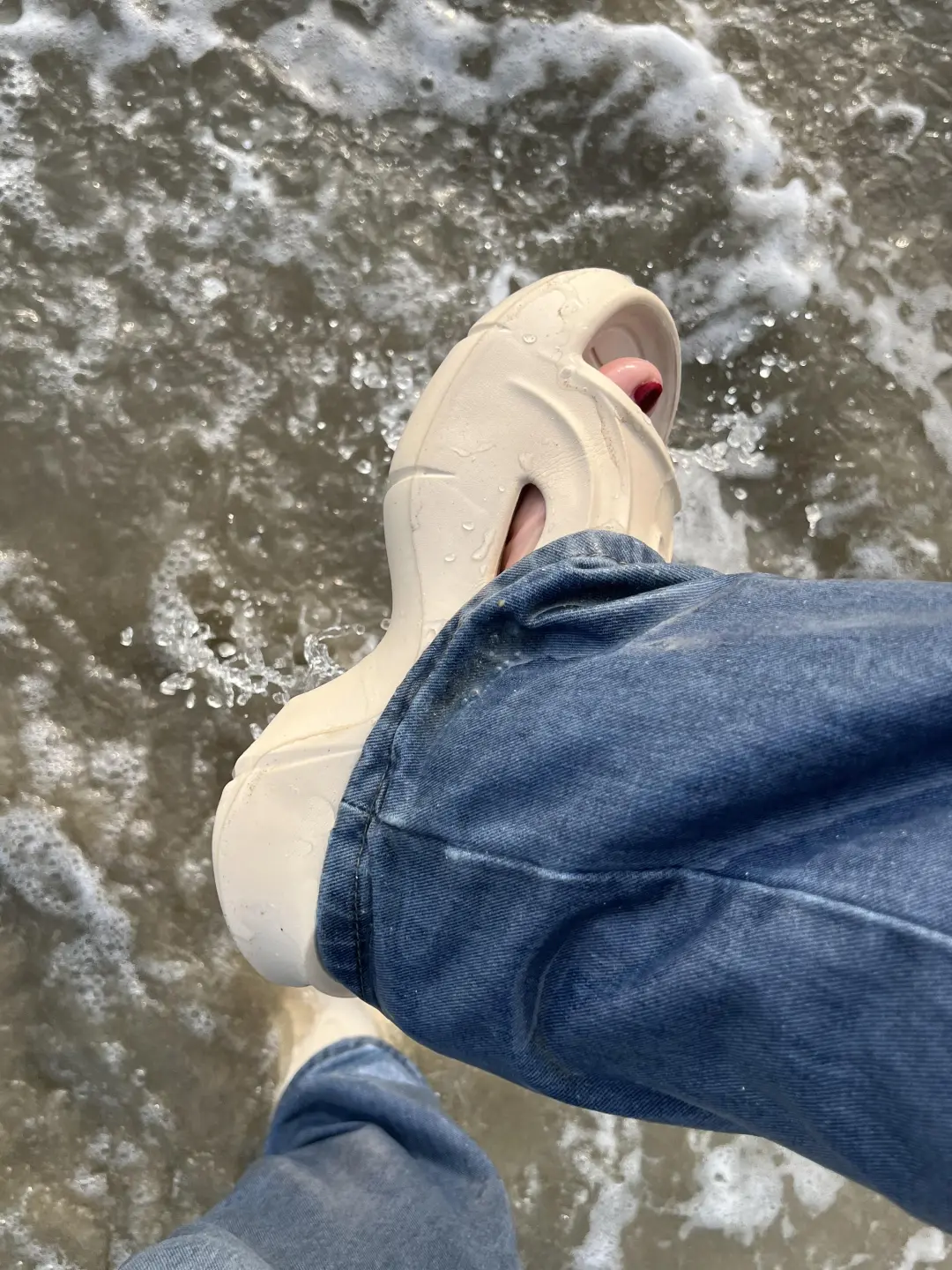 拖鞋买对不买贵！！穿这双直接暴走平潭岛