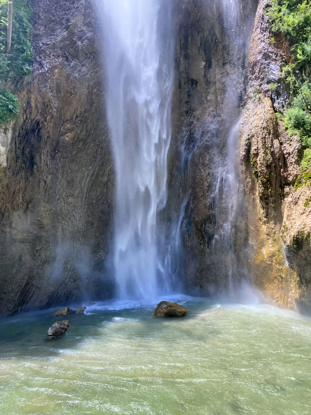 💥救命！甘肃居然藏着比九寨沟还绝的秘境