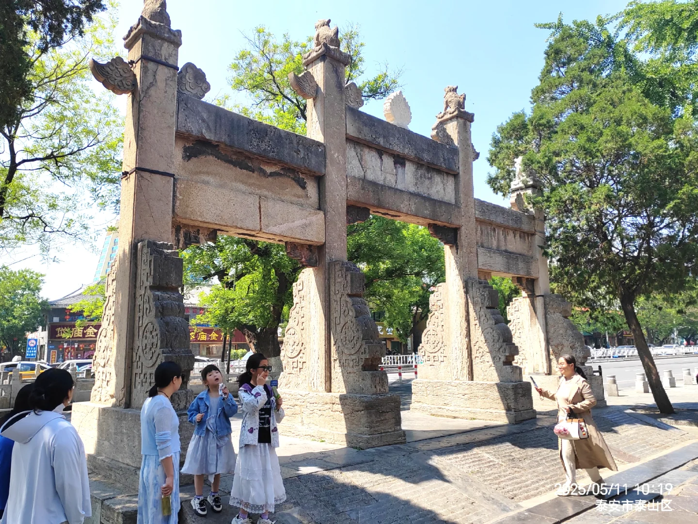 各地的牌坊，历史文化古迹。