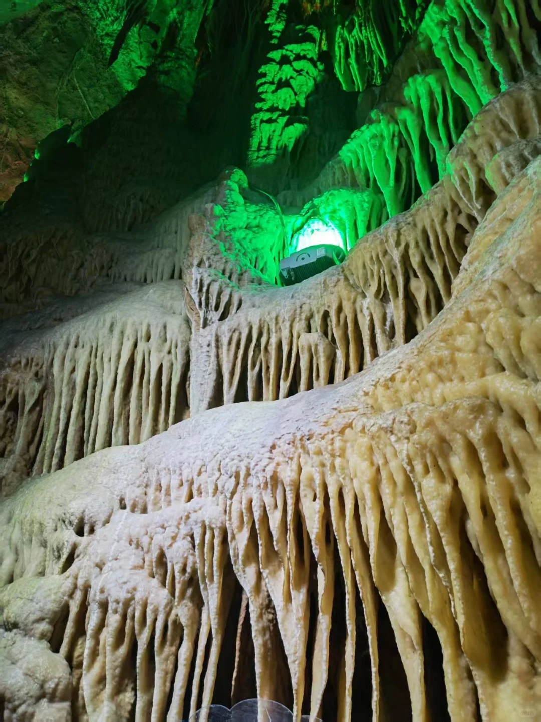 重庆的地下溶洞，居然比山顶还美‼️