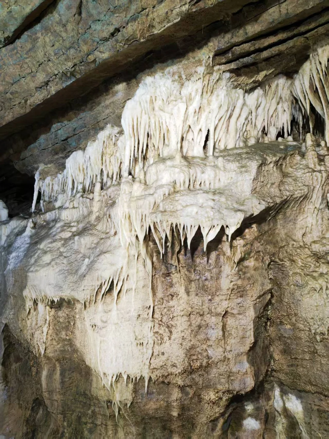 重庆的地下溶洞，居然比山顶还美‼️