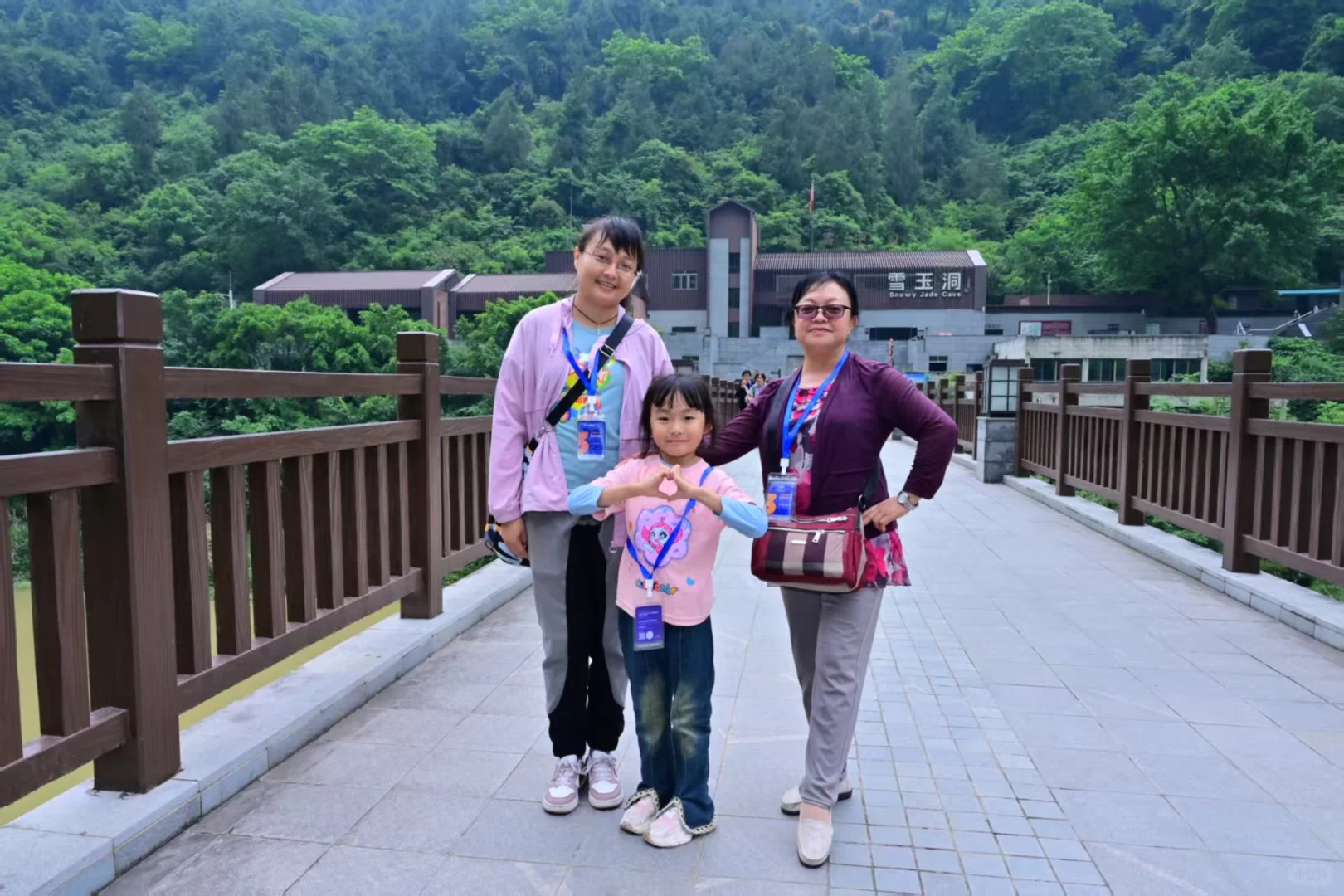 重庆的地下溶洞，居然比山顶还美‼️