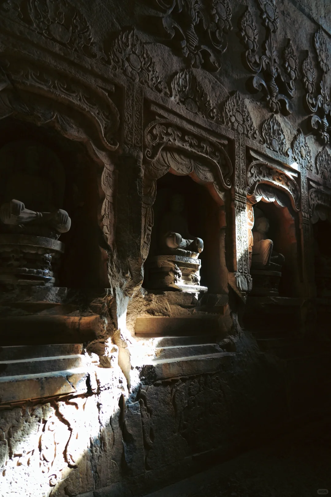 打个飞的去邯郸响堂山过周末吧✈️