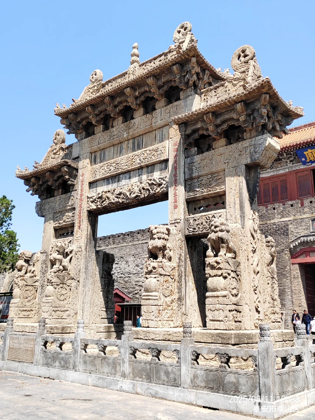 各地的牌坊，历史文化古迹。