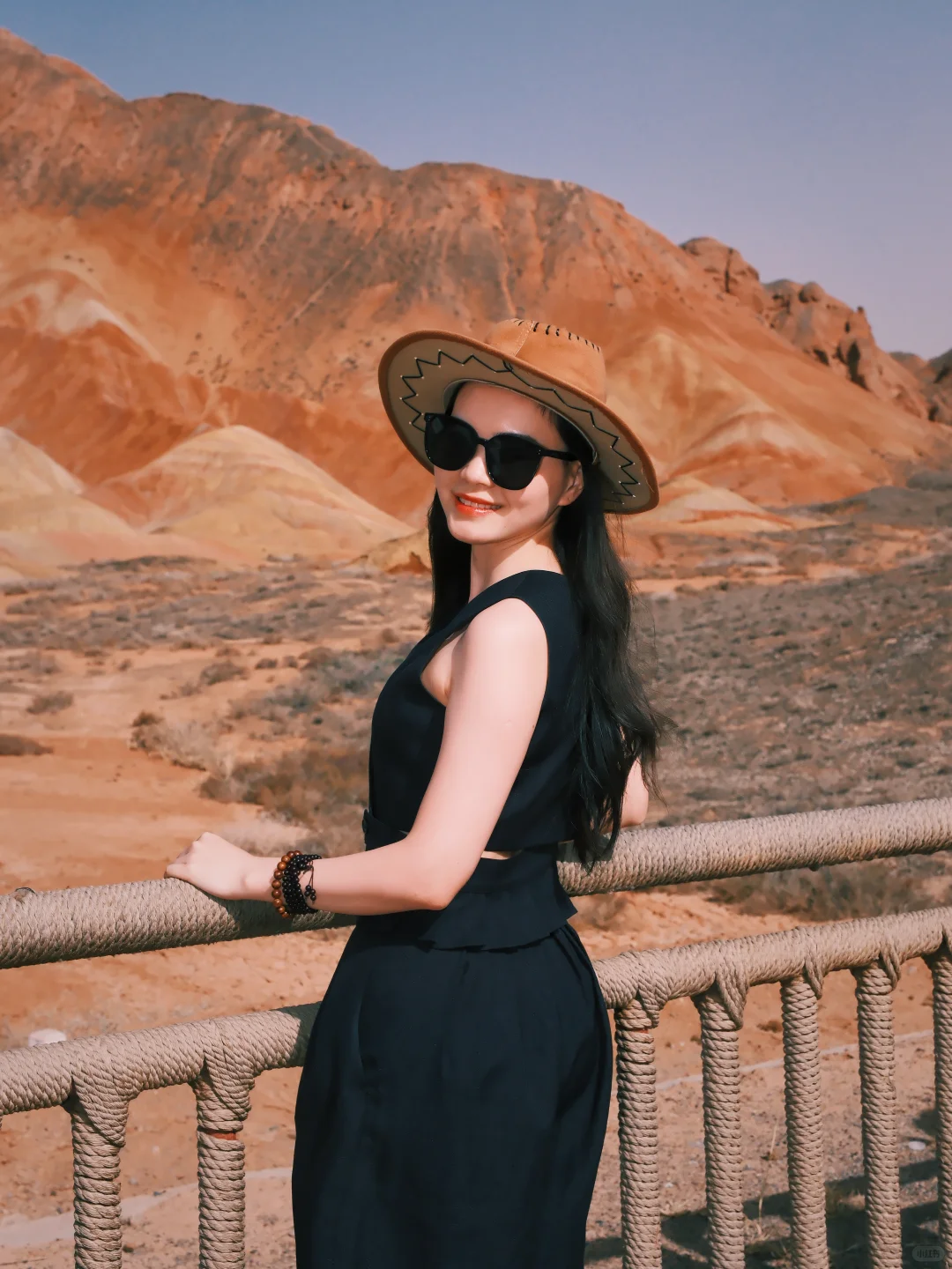 在七彩丹霞拍到人生照片！朋友圈直接封神