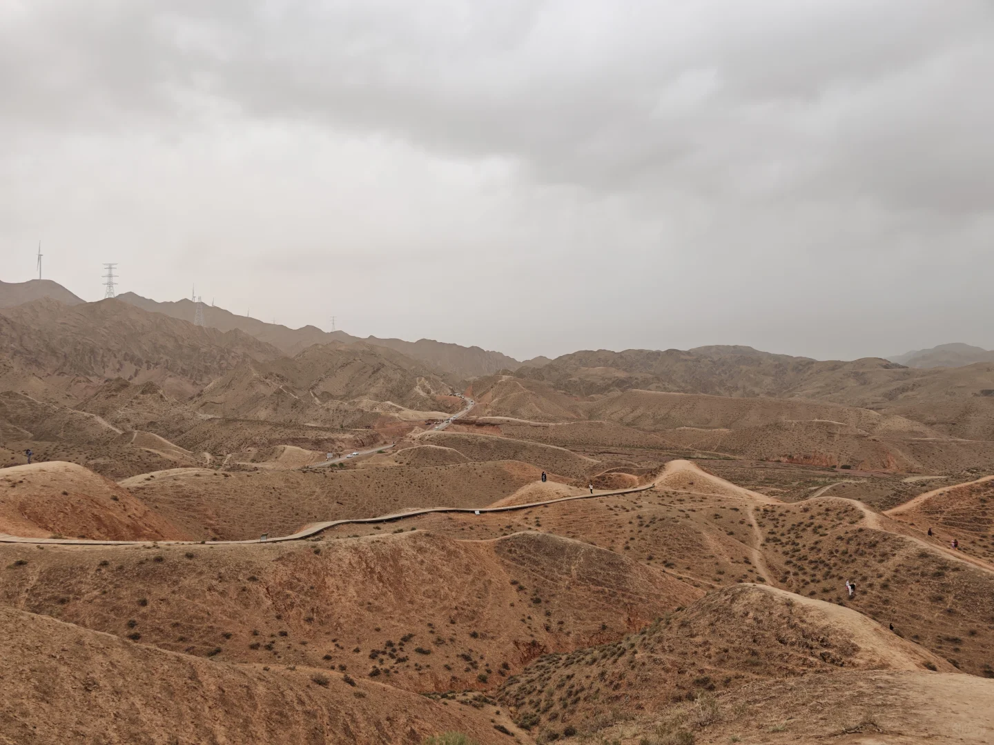 不想当牛马就出去玩玩吧，哈哈哈哈