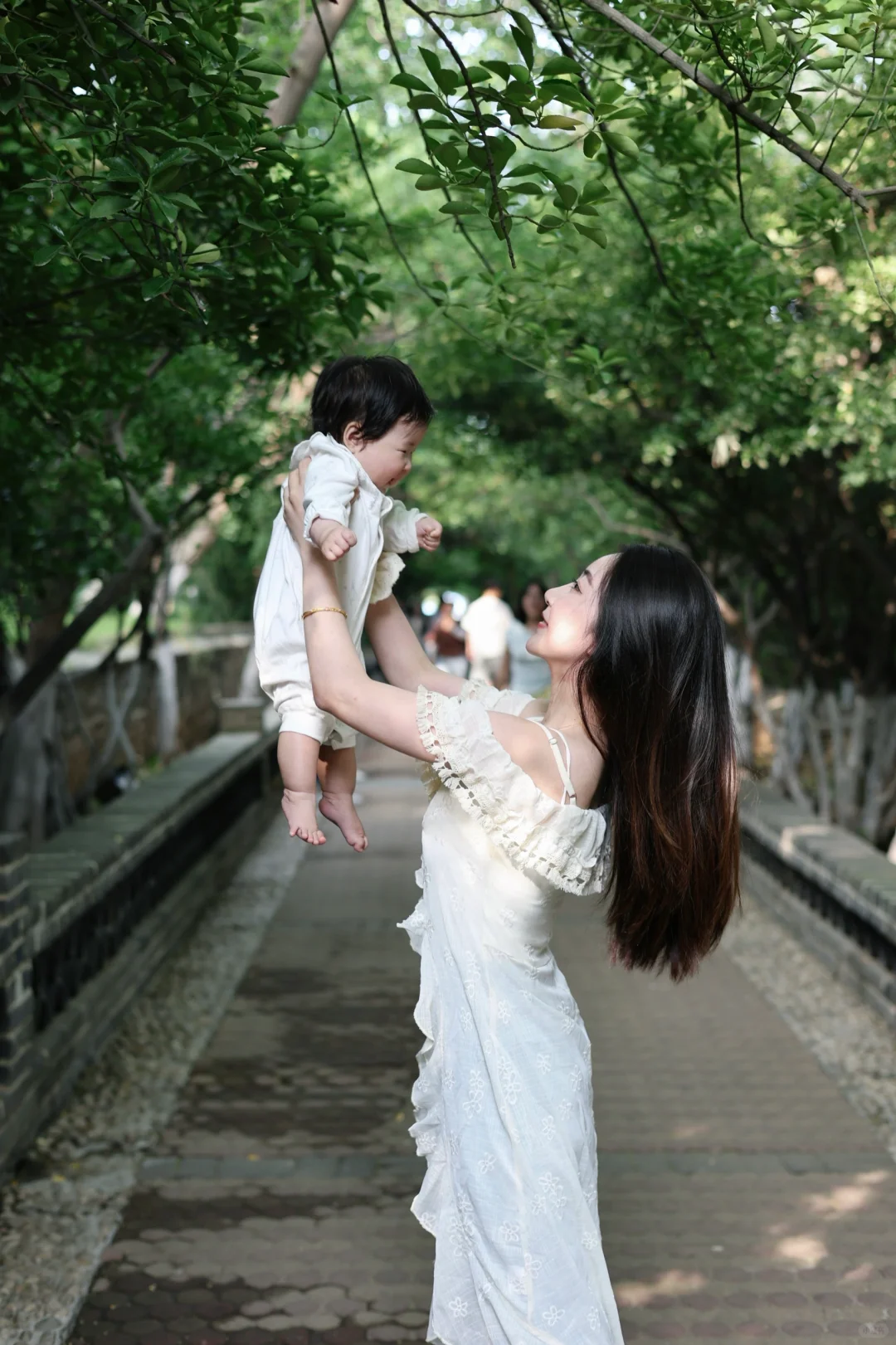 公园遛娃 | 出门偷大自然的能量咯🌳☀️