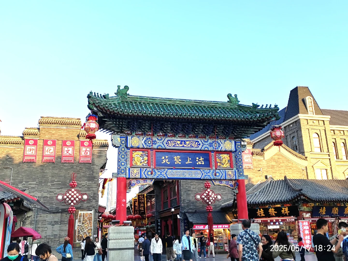 各地的牌坊，历史文化古迹。