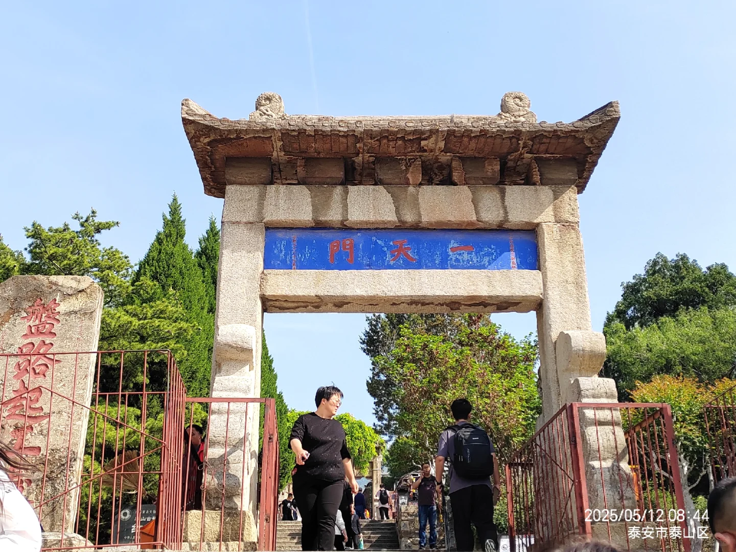 各地的牌坊，历史文化古迹。