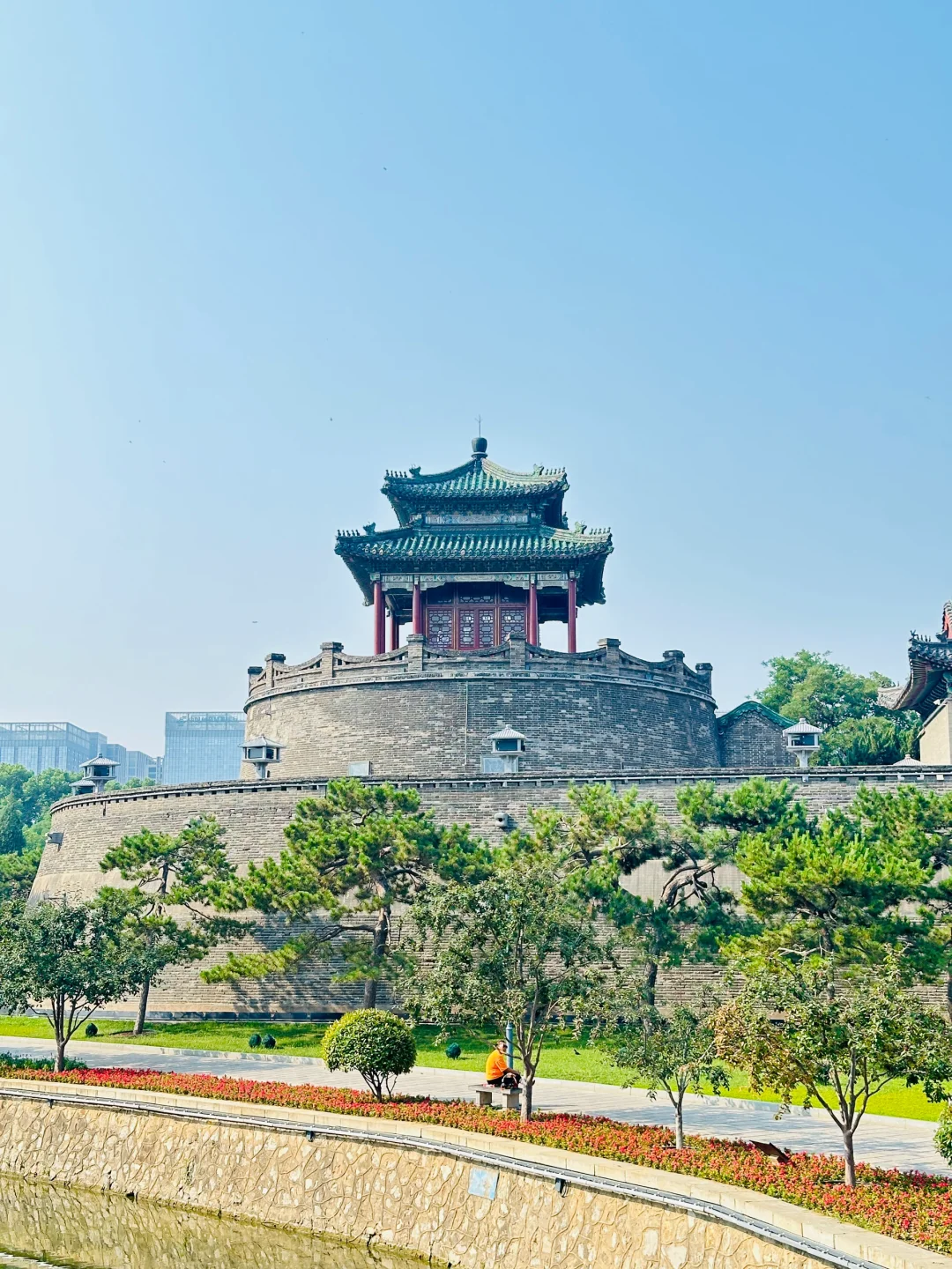 邯郸有点东西❗公园大树开瀑布