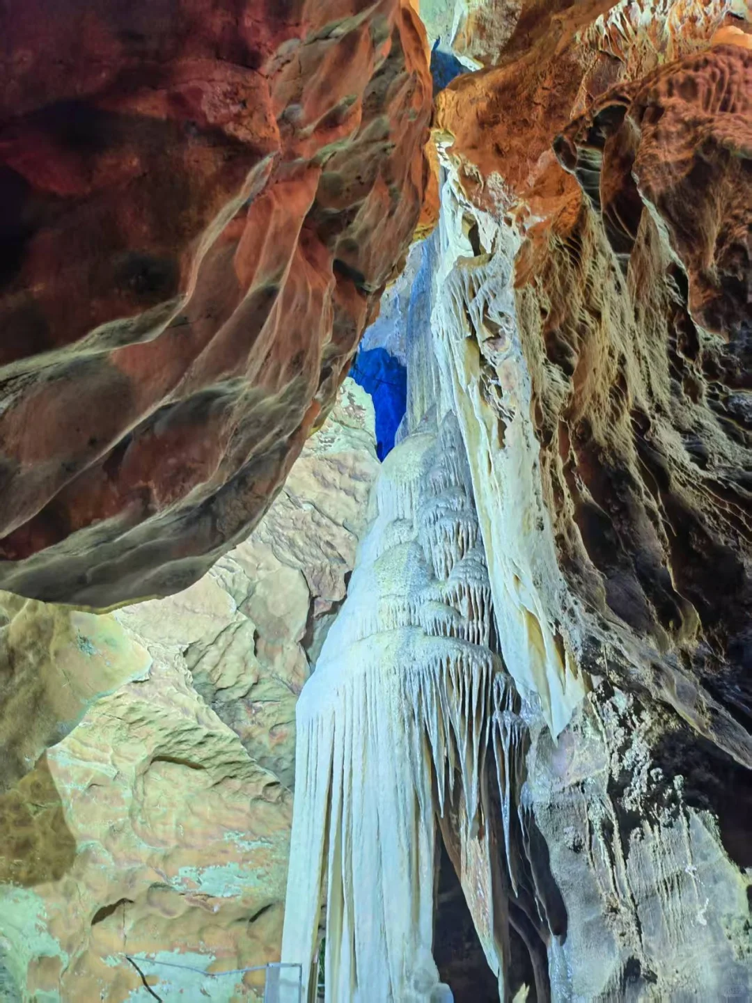 重庆的地下溶洞，居然比山顶还美‼️