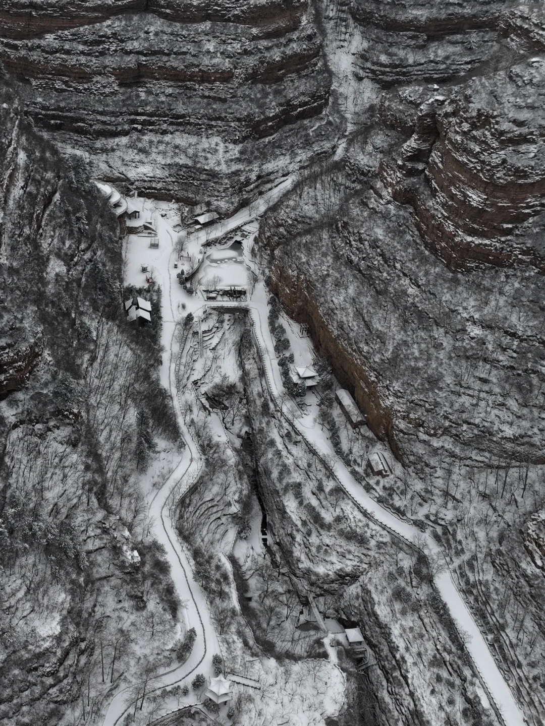 美成油画!千万不要错过雪后的七步沟